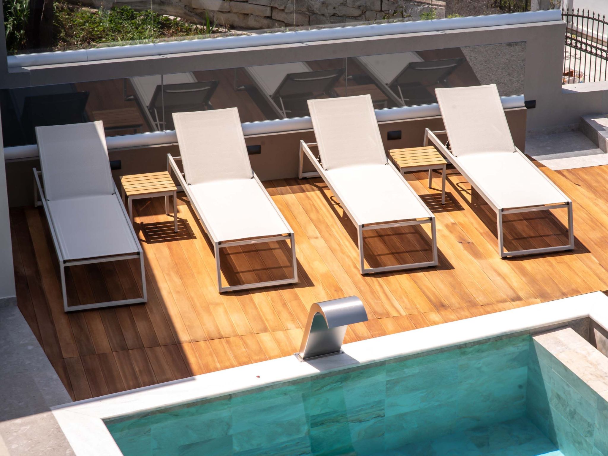 Villa Solis -100m zum Meer und ''Free'' Beheizter Pool-Binnen