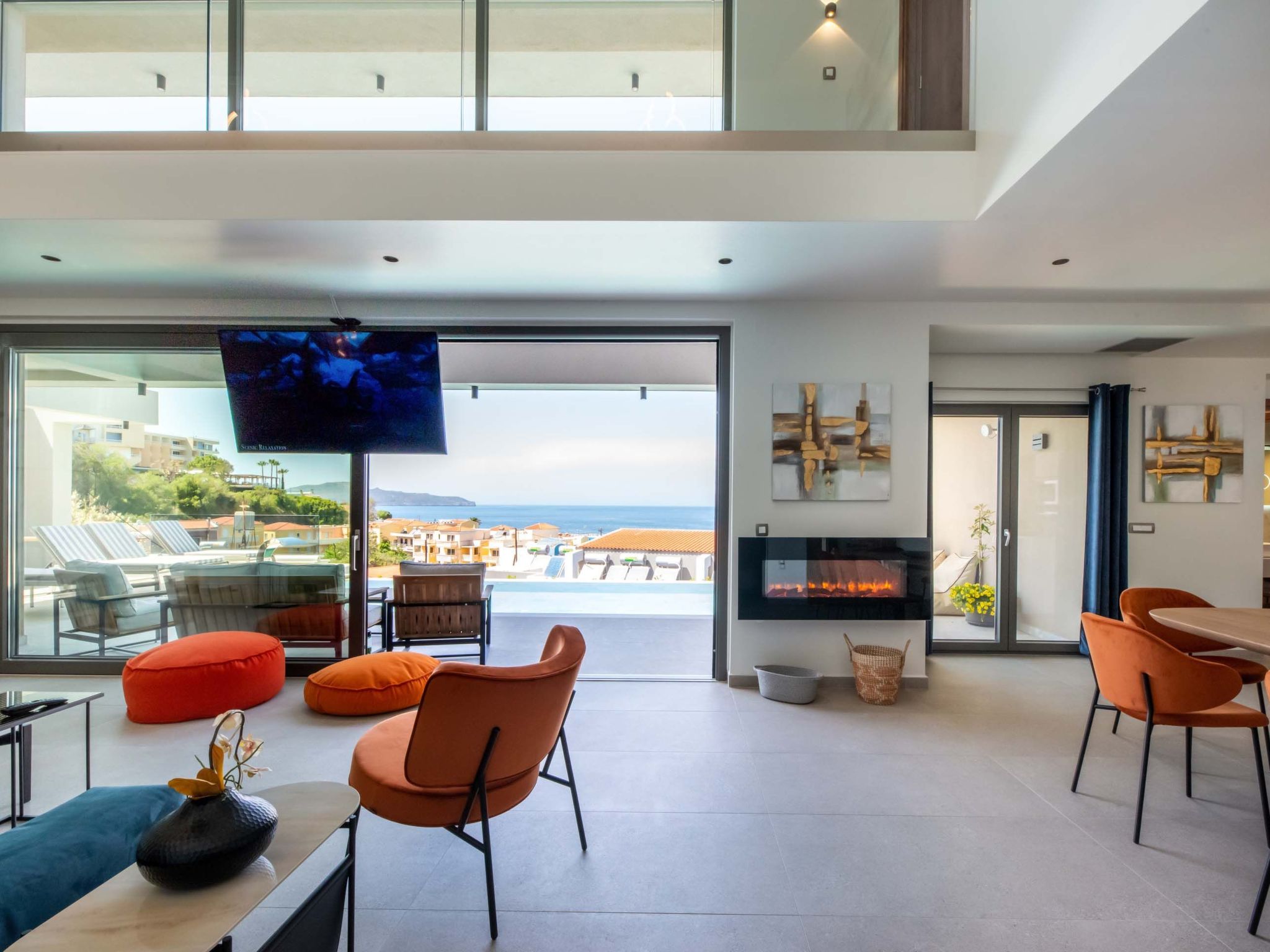 Villa Solis -100m zum Meer und ''Free'' Beheizter Pool-Binnen