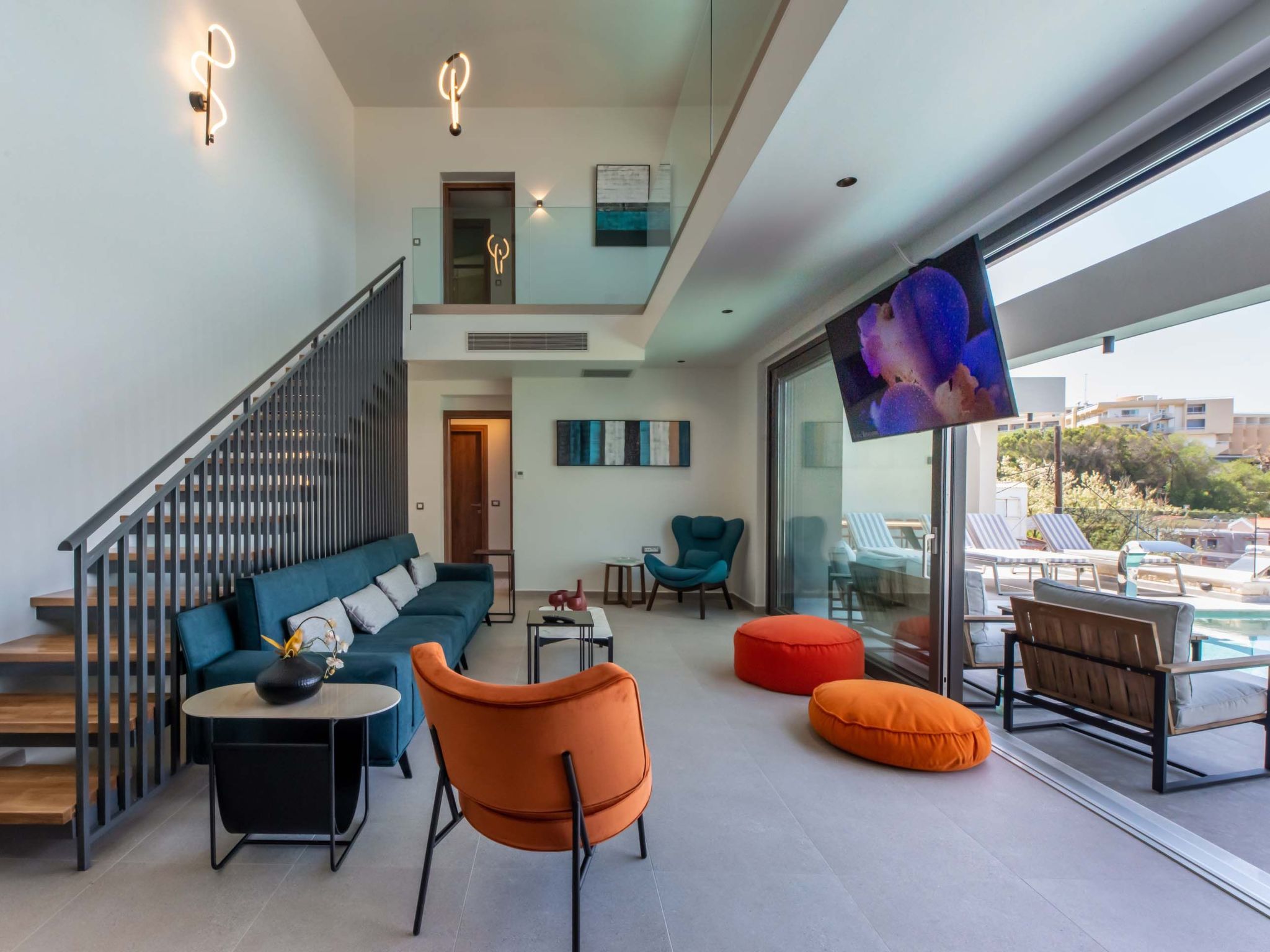 Villa Solis -100m zum Meer und ''Free'' Beheizter Pool-Binnen