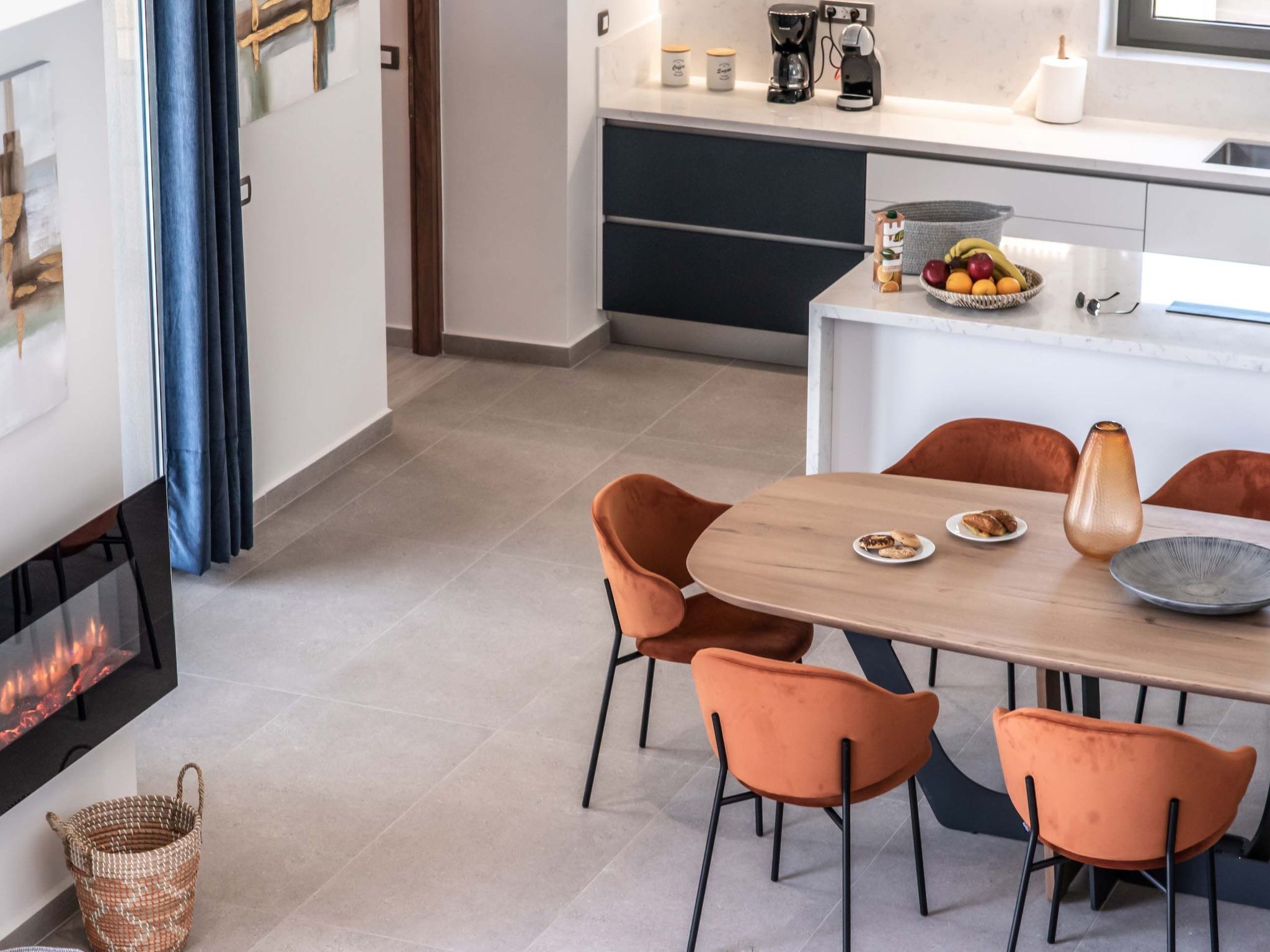 Villa Solis -100m zum Meer und ''Free'' Beheizter Pool-Binnen