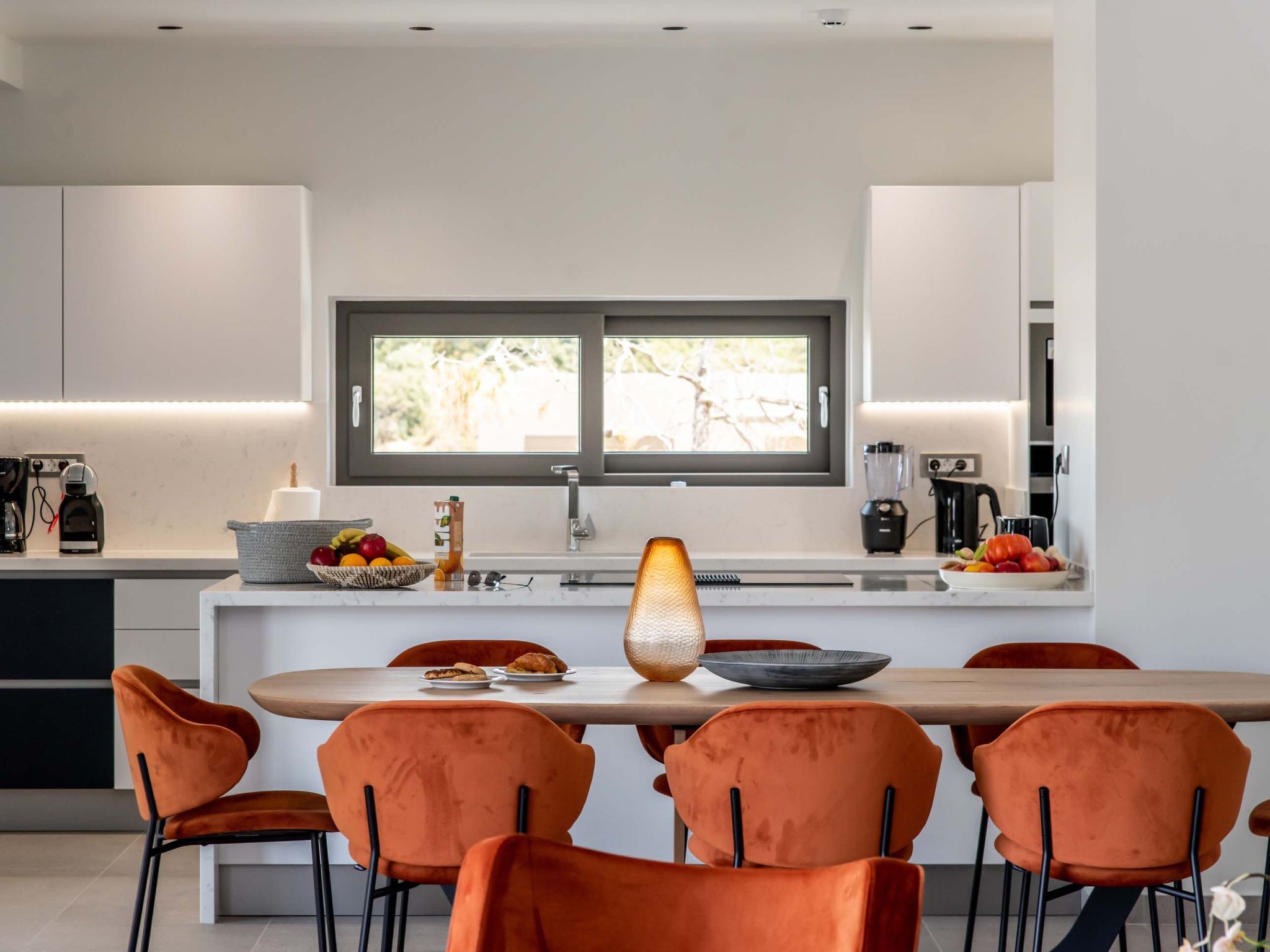 Villa Solis -100m zum Meer und ''Free'' Beheizter Pool-Binnen