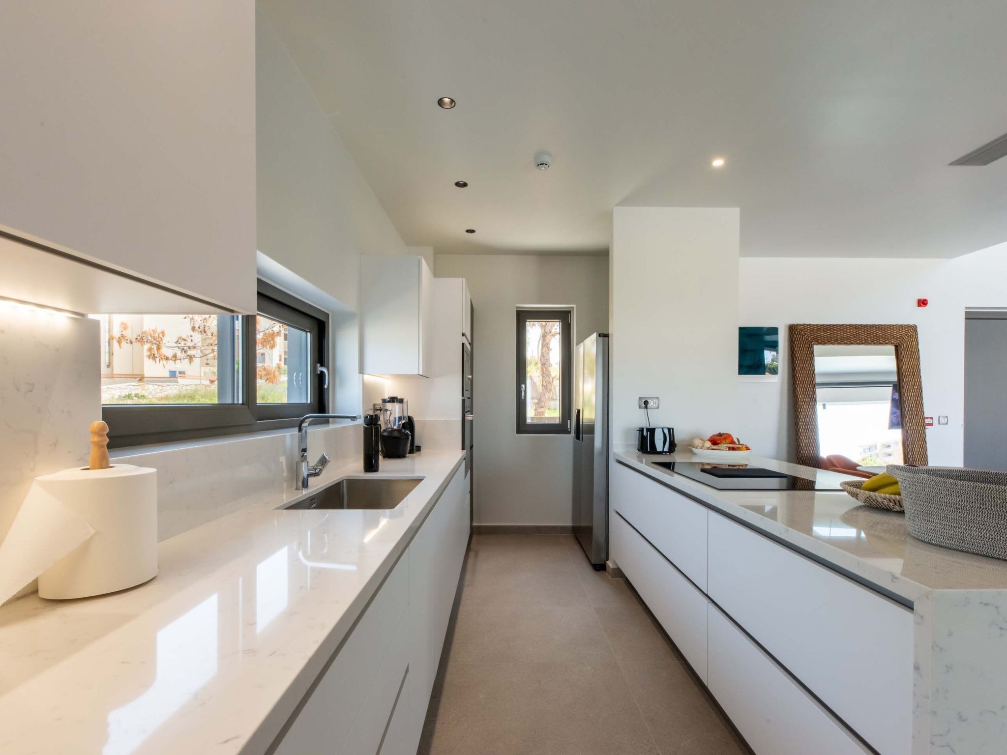 Villa Solis -100m zum Meer und ''Free'' Beheizter Pool-Binnen