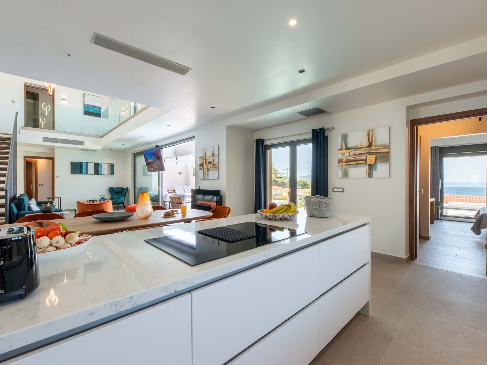 Villa Solis -100m zum Meer und ''Free'' Beheizter Pool-Binnen