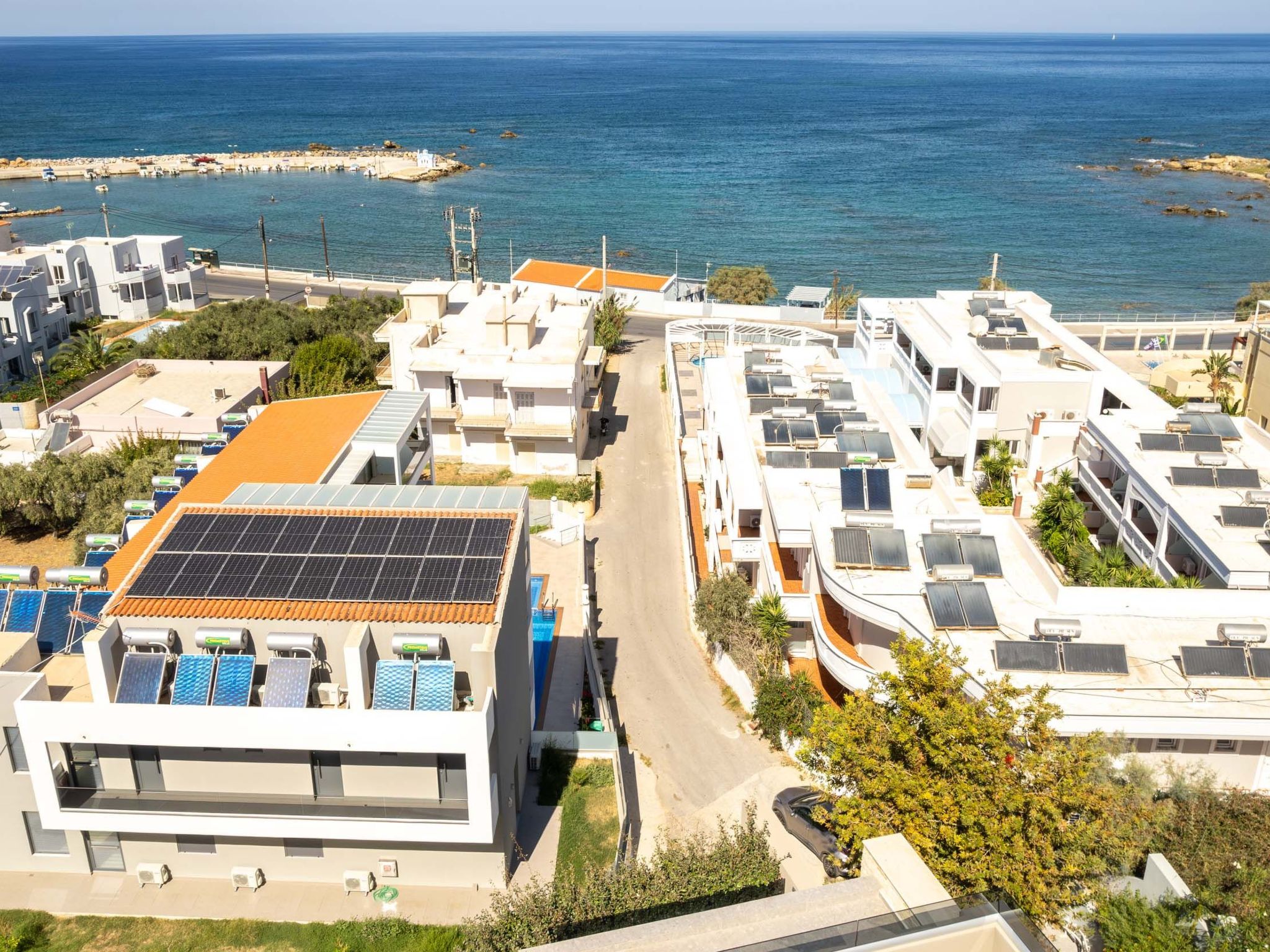 Villa Solis -100m zum Meer und ''Free'' Beheizter Pool-Binnen
