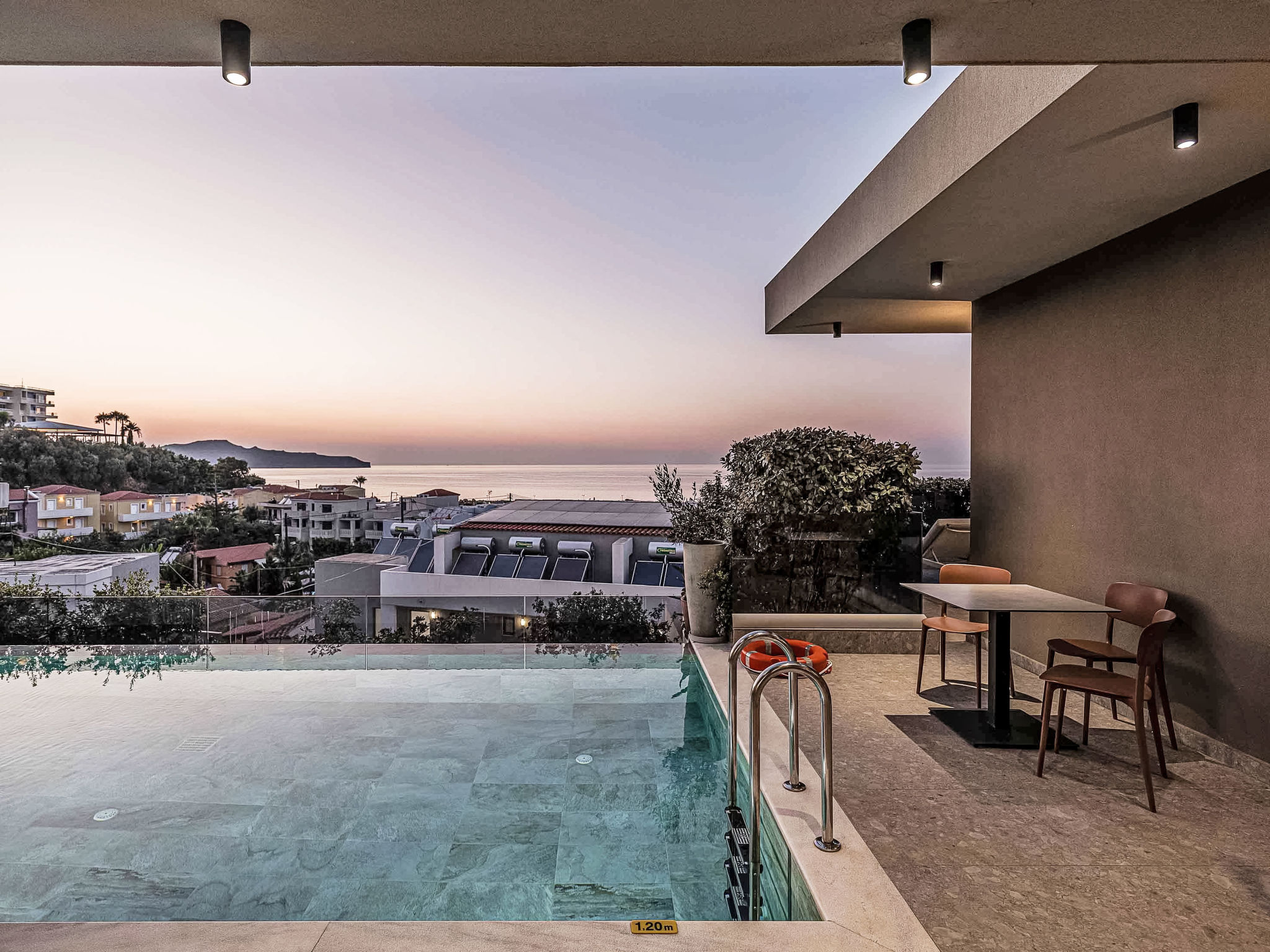 Lusol Seafront Villa II- Heated Pool,100 m See - Buiten