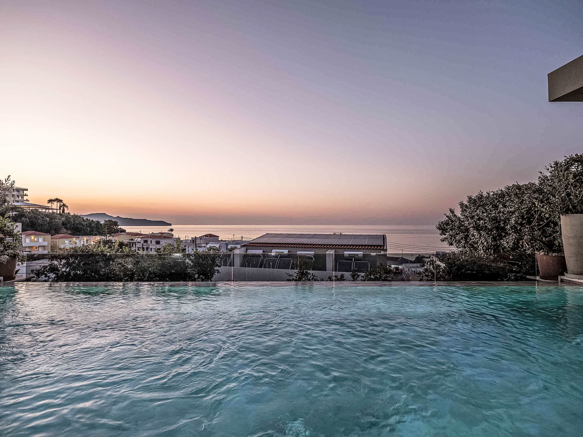 Lusol Seafront Villa II- Heated Pool,100 m See - Buiten