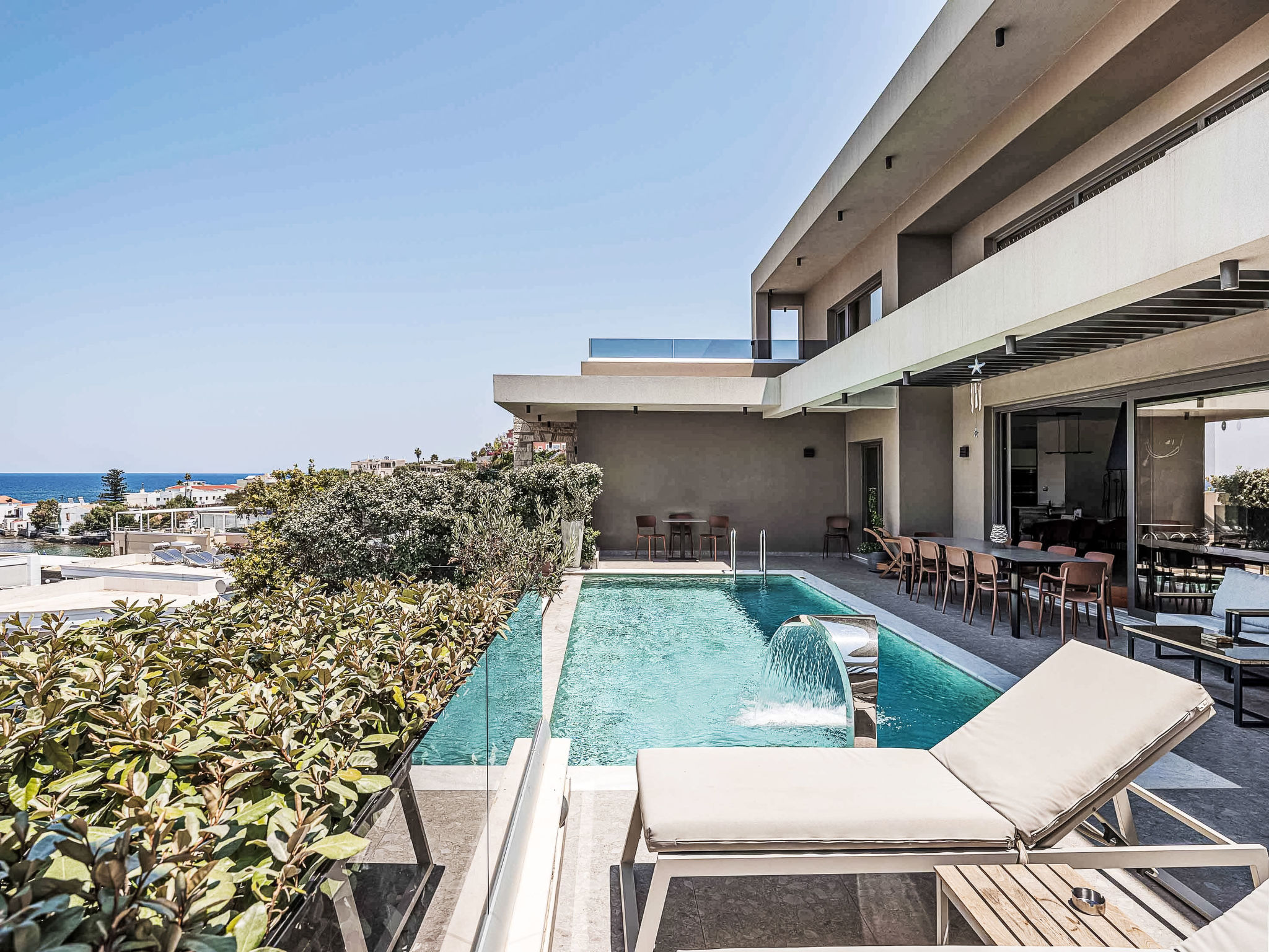 Lusol Seafront Villa II- Heated Pool,100 m See