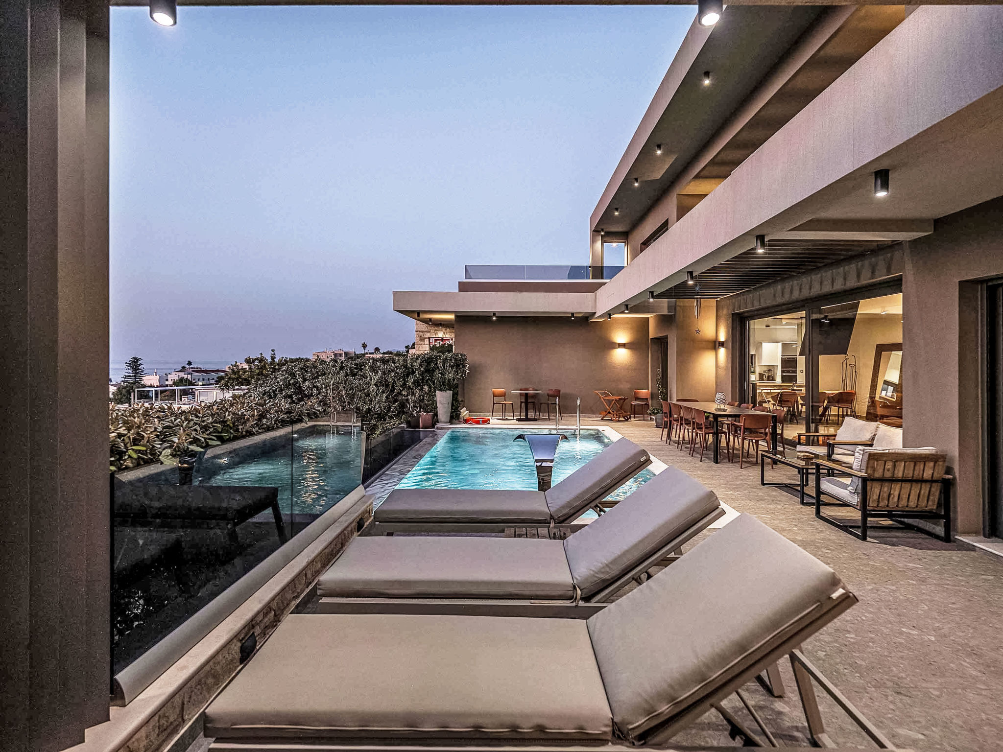 Lusol Seafront Villa II- Heated Pool,100 m See - Buiten