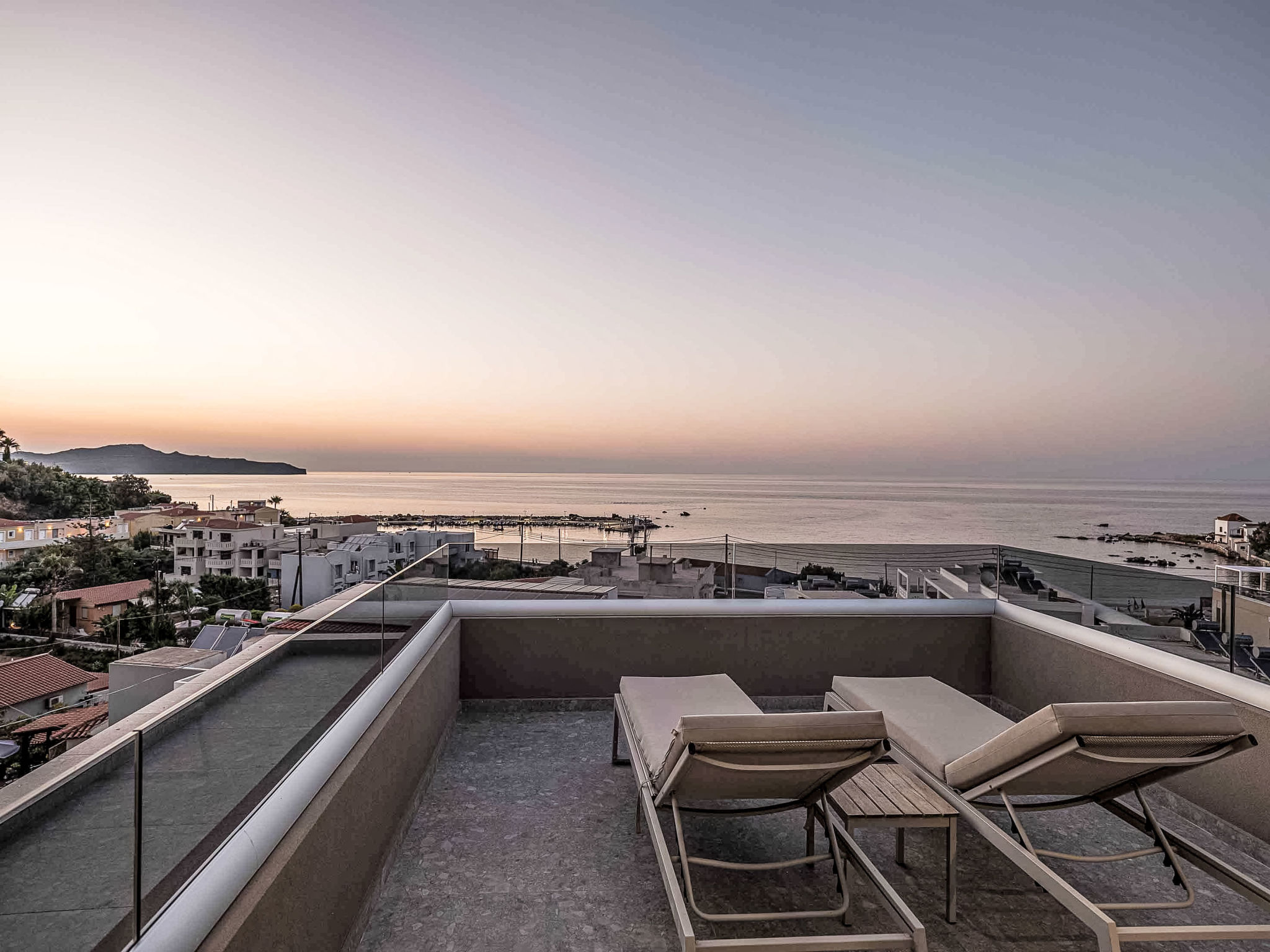 Lusol Seafront Villa II- Heated Pool,100 m See - Buiten