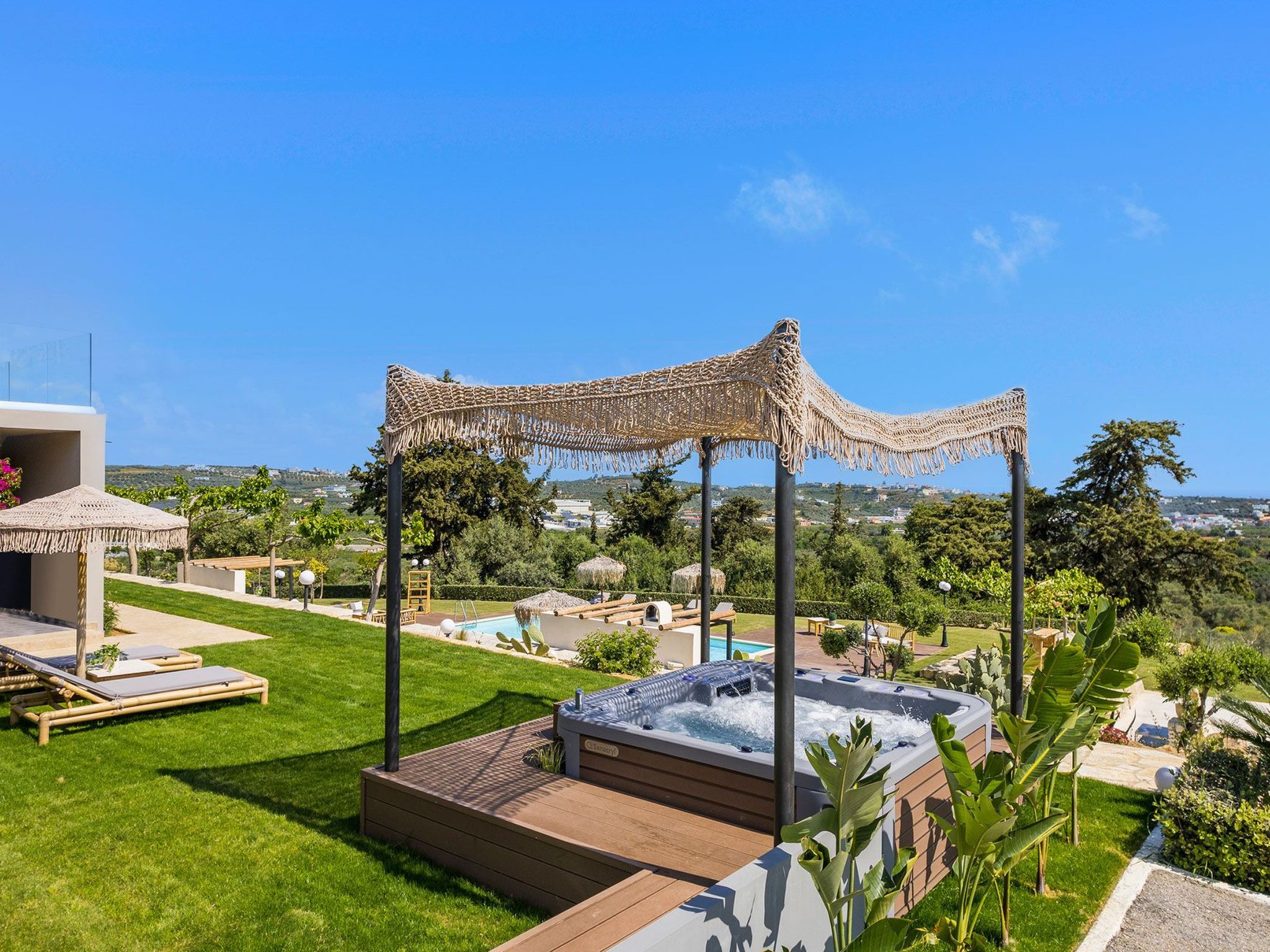 Luxuriöse Villa Olivenest mit Pool, BBQ und Whirlpool