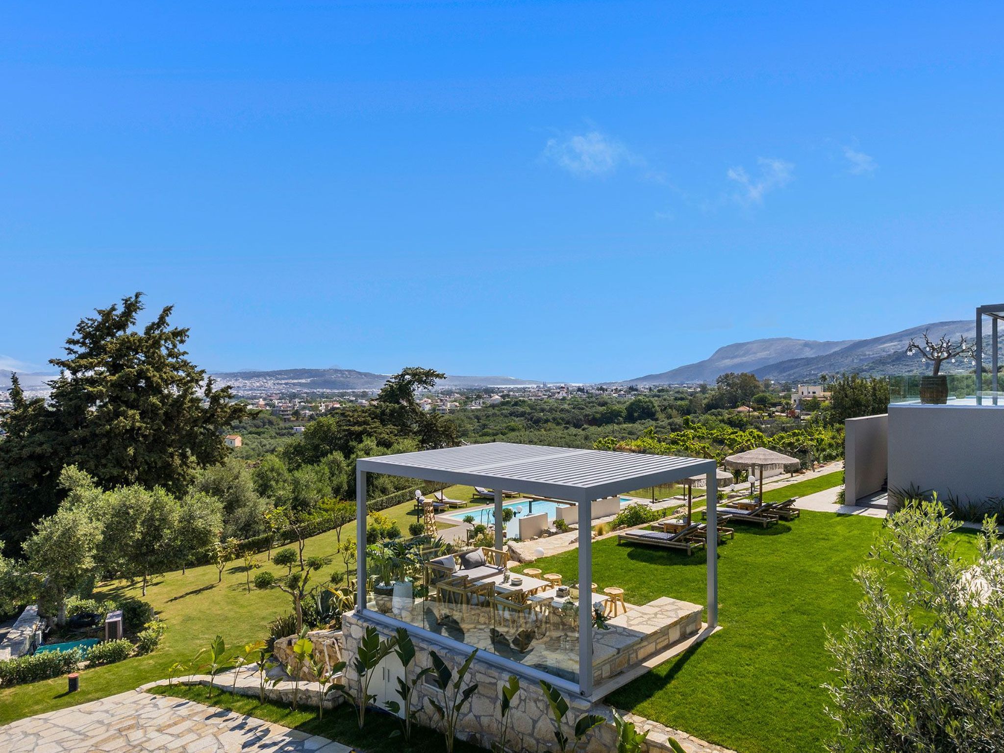 Luxuriöse Villa Olivenest mit Pool, BBQ und Whirlpool-Image-tags.info