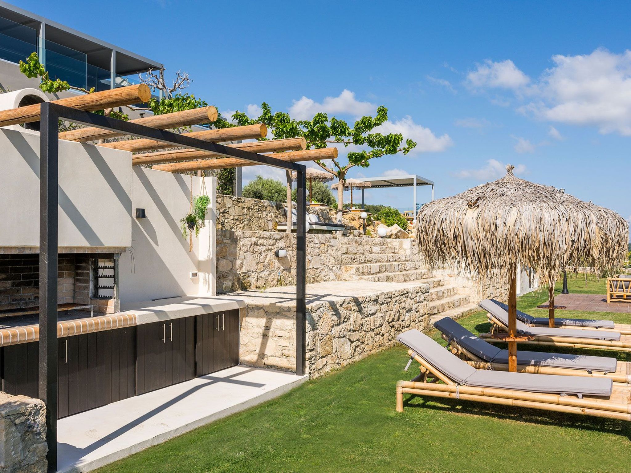 Luxuriöse Villa Olivenest mit Pool, BBQ und Whirlpool-Outside