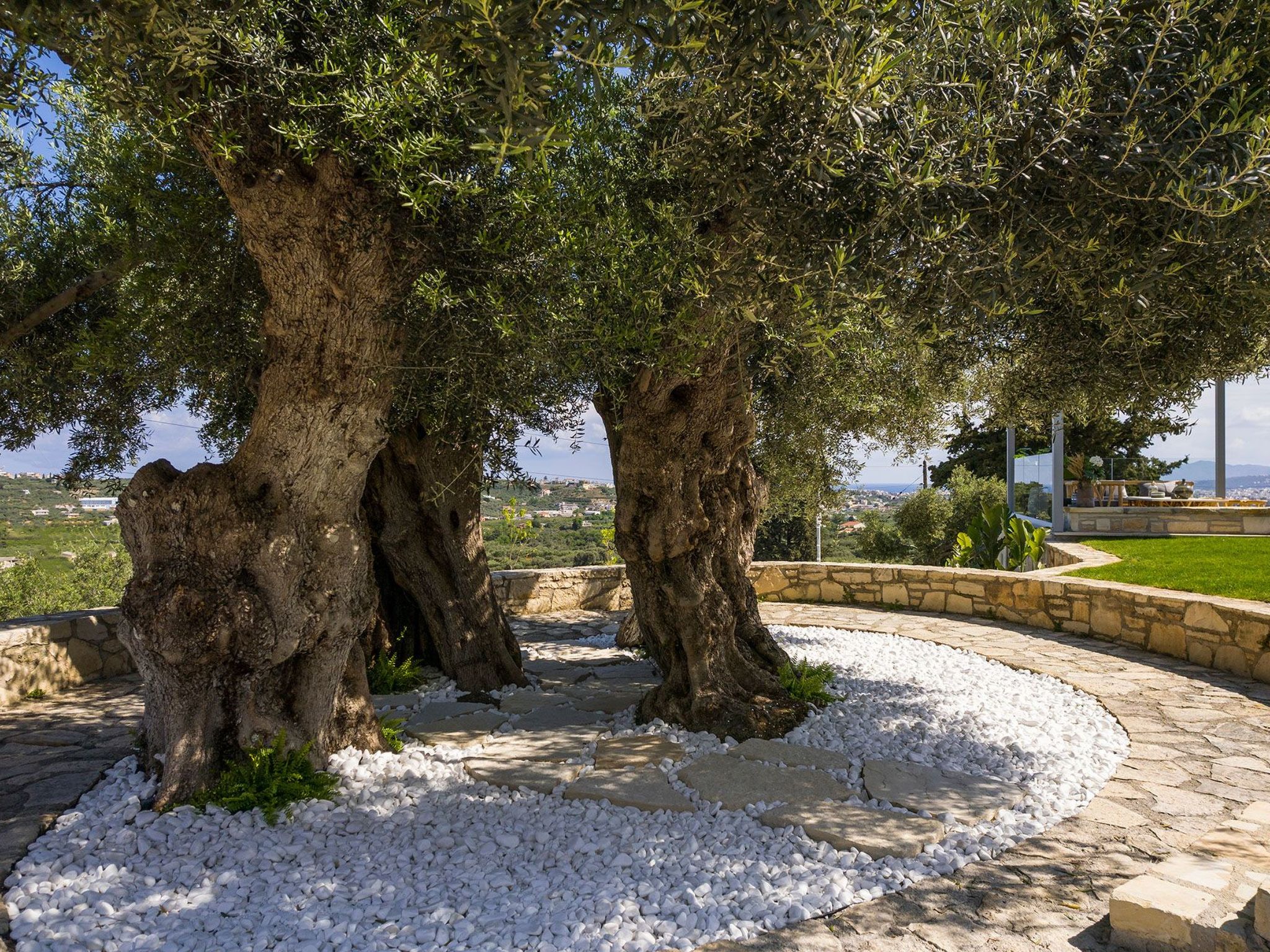 Luxuriöse Villa Olivenest mit Pool, BBQ und Whirlpool-Outside