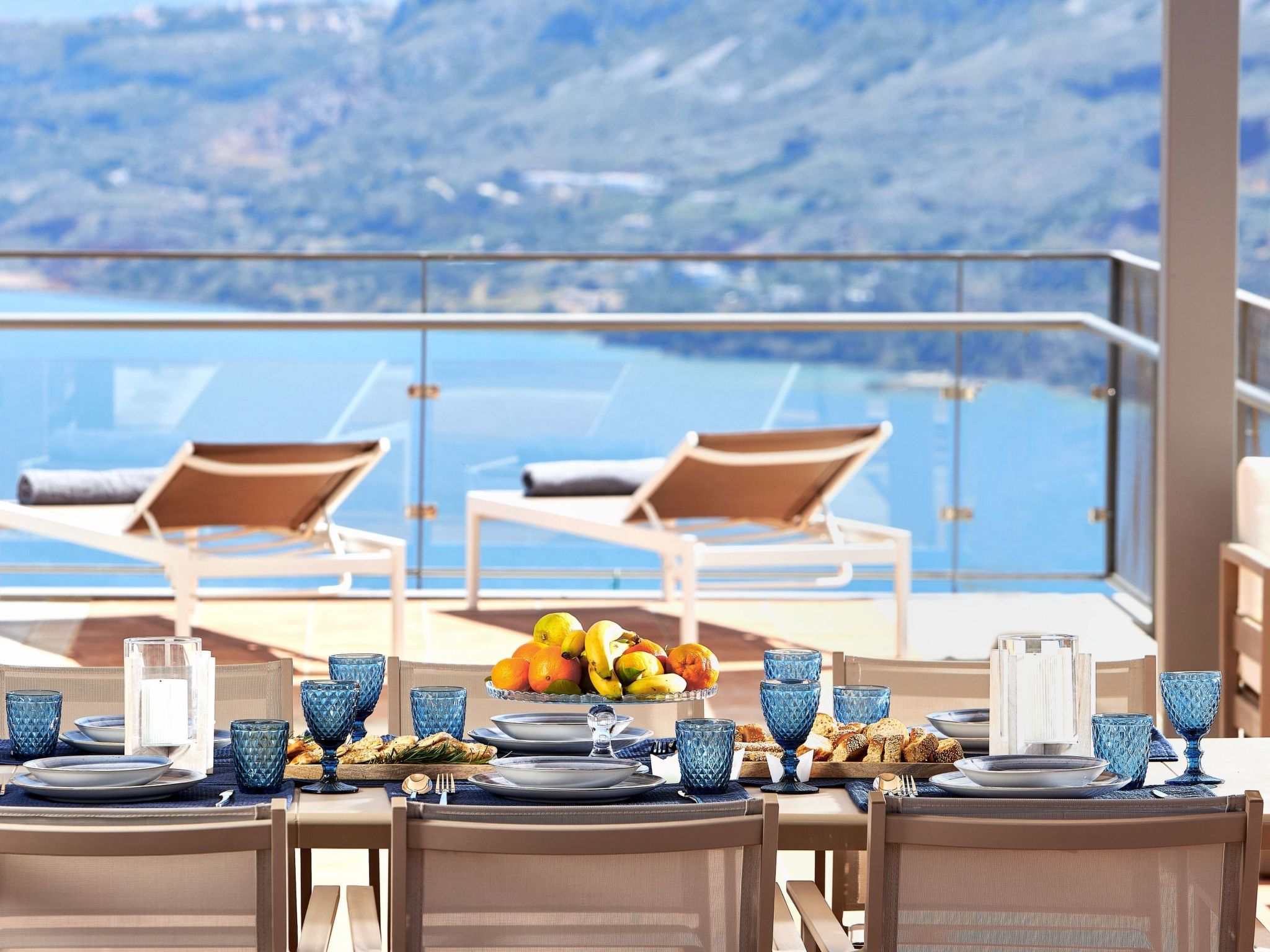 New Olives and Thyme, Meerblick mit 2 beheizten Pools-Image-tags.info