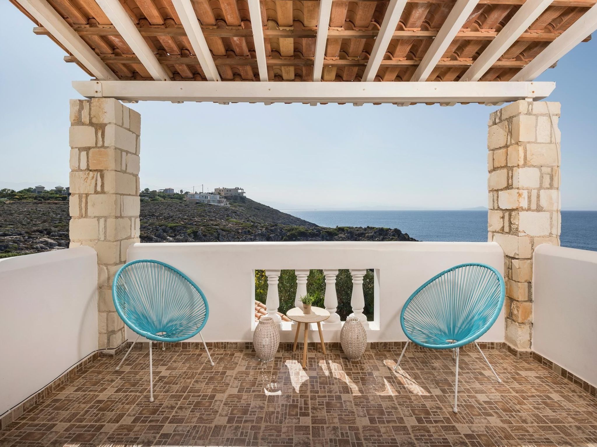 Luxuriöse Villa in Strandnähe mit Blick auf den privaten Pool-Image-tags.info