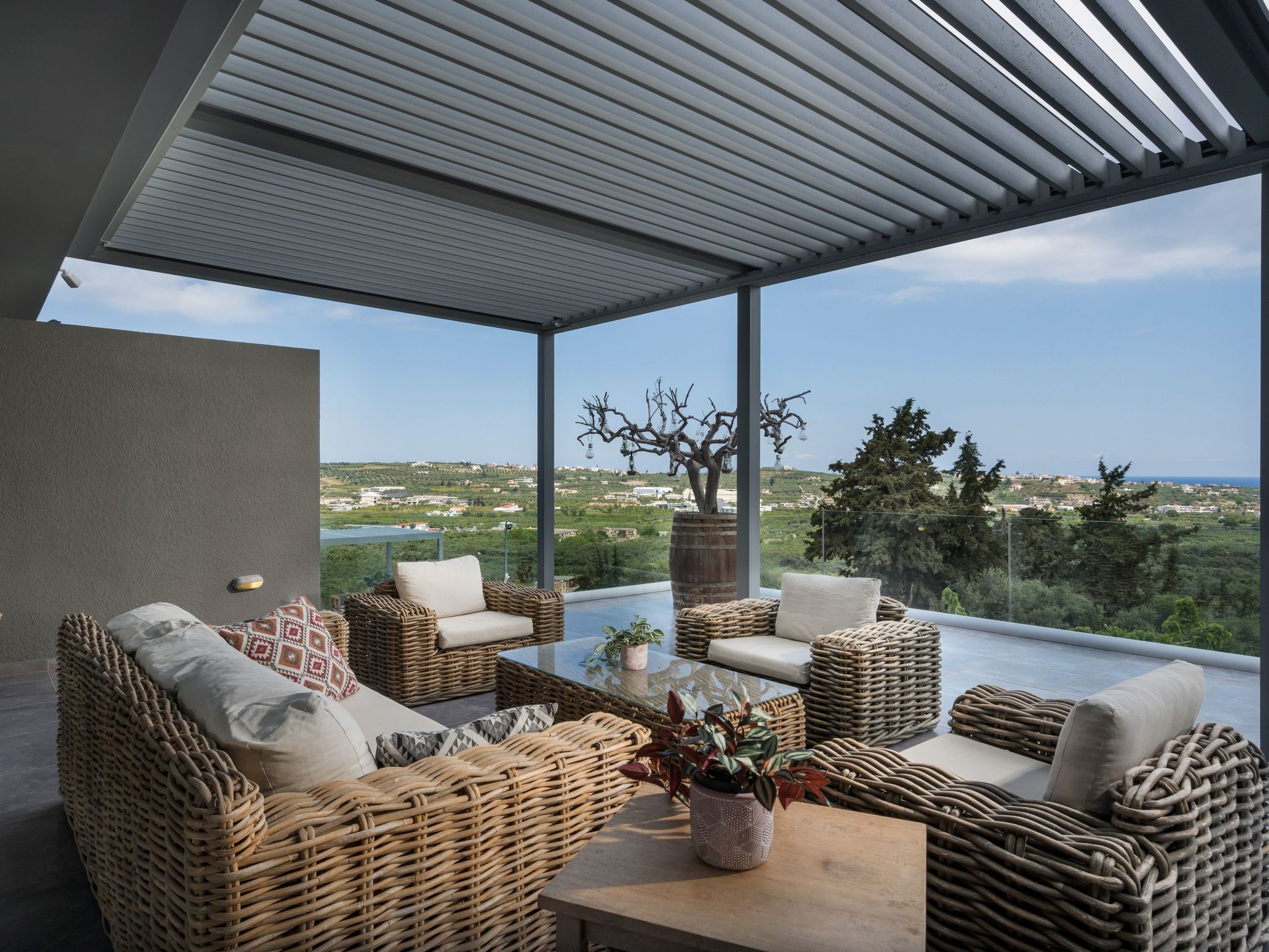 Haus in Theriso mit privatem Pool-Drinnen