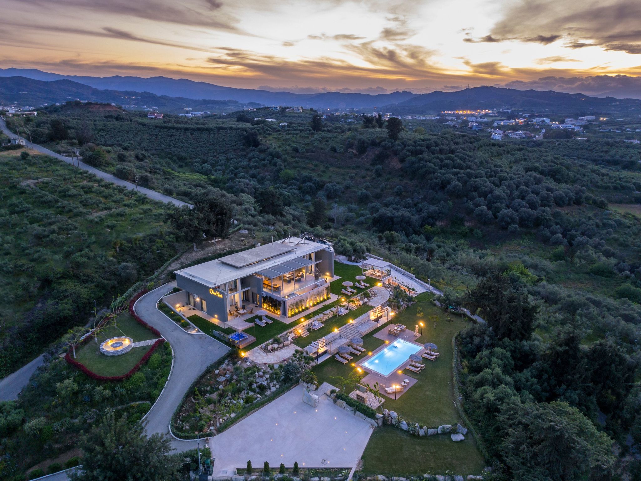 Haus in Theriso mit privatem Pool-Image-tags.info