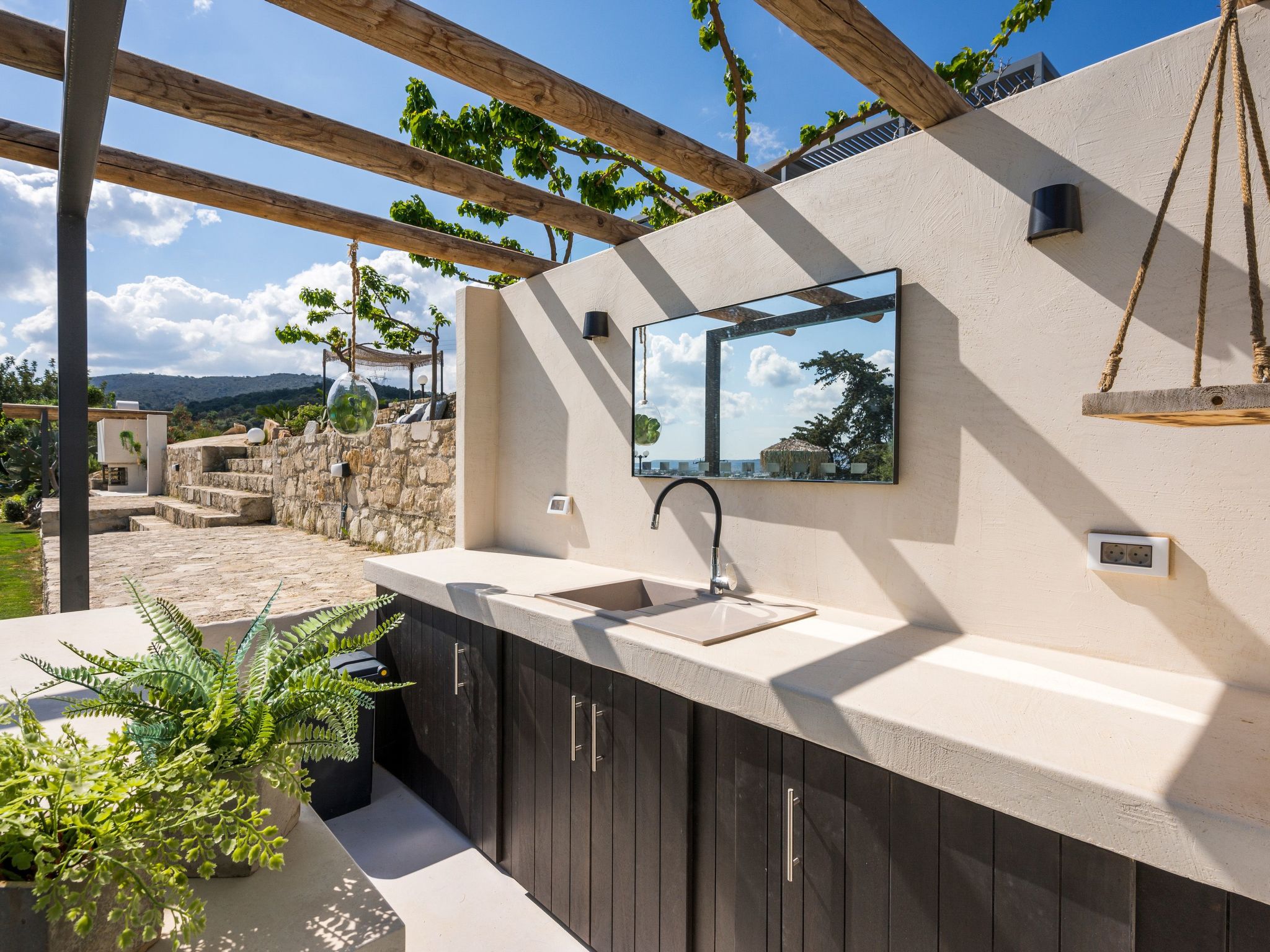 Haus in Theriso mit privatem Pool-Draußen