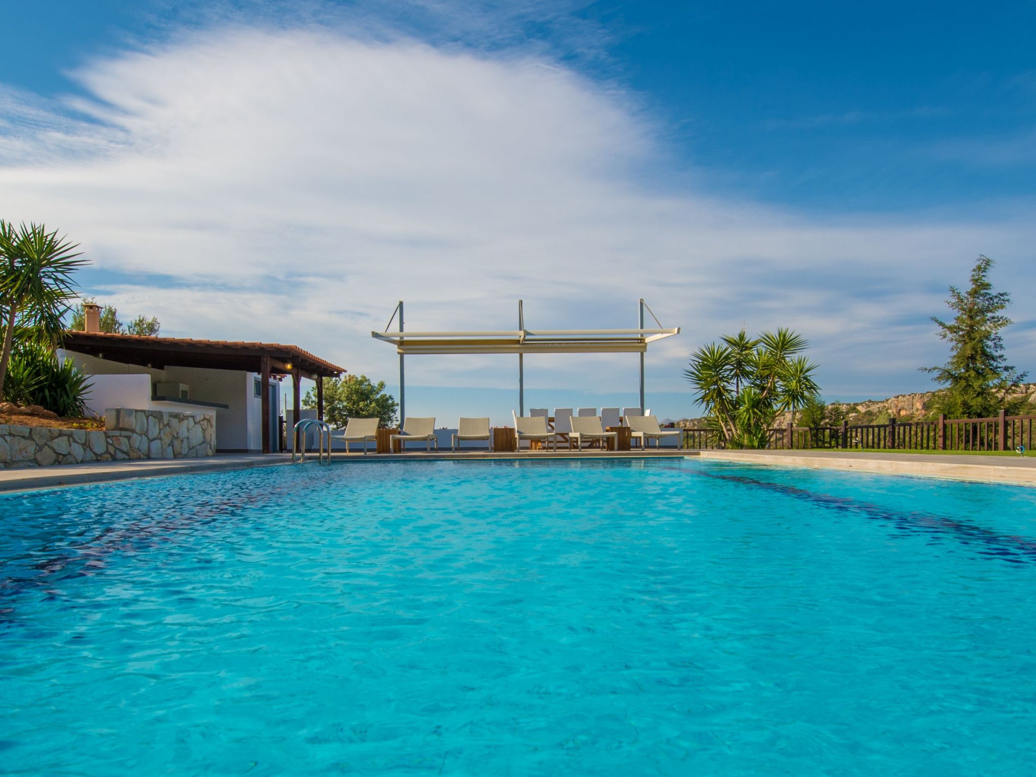 Vakantiehuis met privé zwembad in Agia Marina (Griekenland) voor 12 personen
