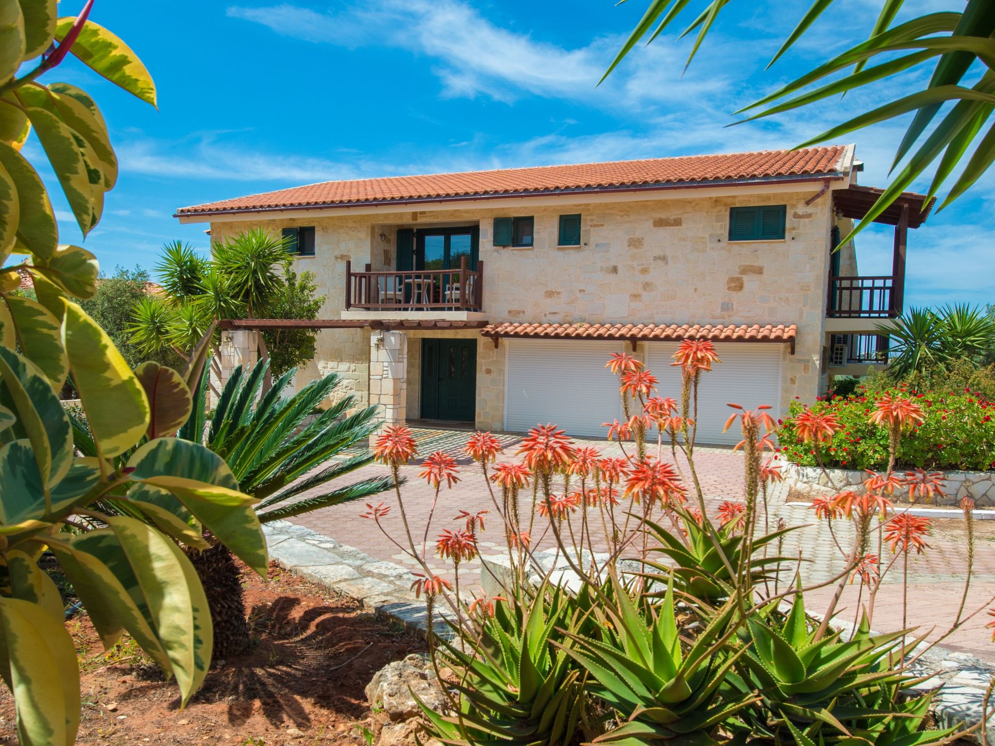 Villa Mathea - Kreta - Große Luxusvilla mit privatem Pool - Zentrale aber ruhig-Image-tags.info