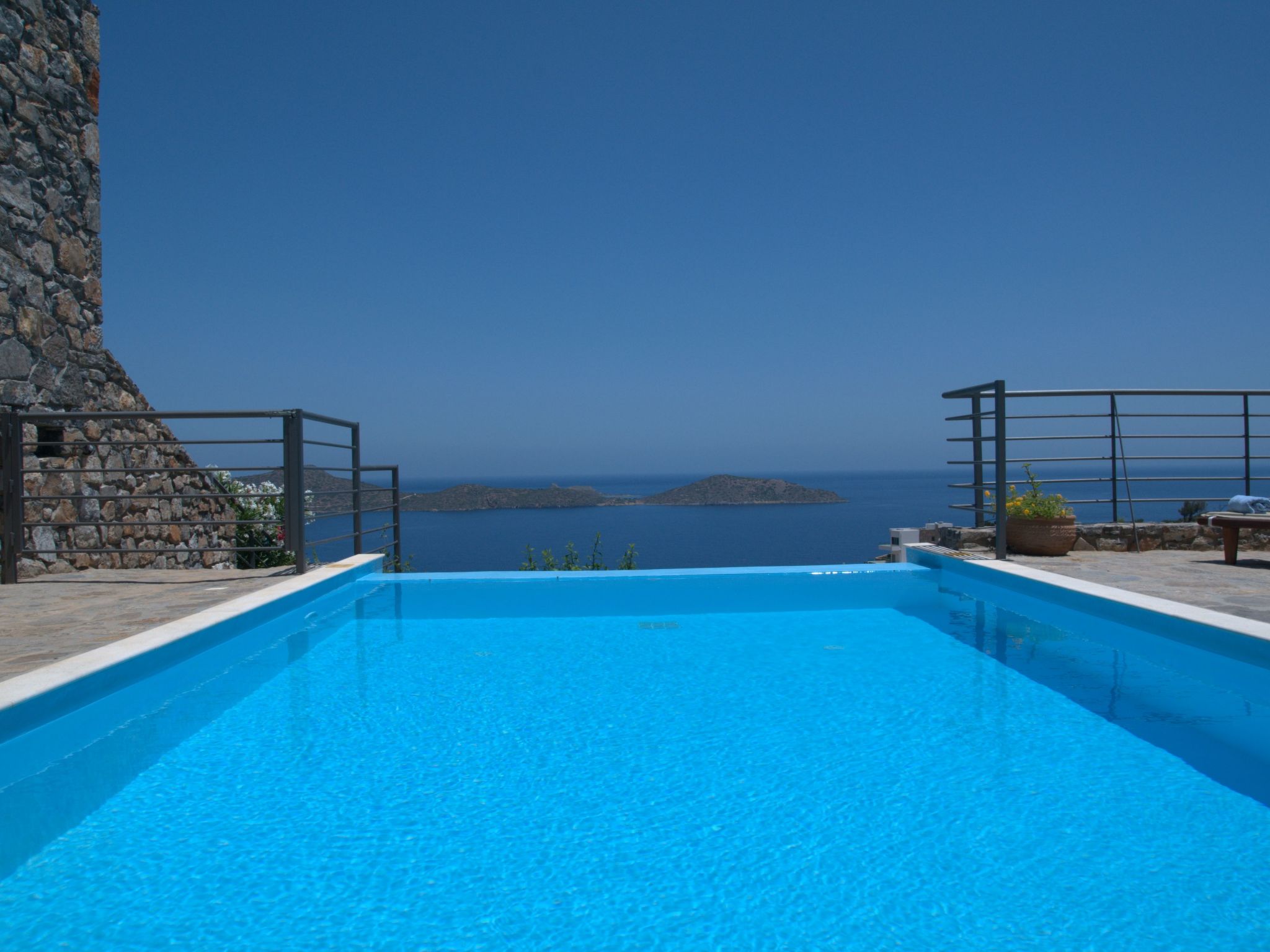 Mit Privatpool für 4 Personen  + 2 Kinder ca. 92 m&sup2; in Elounda, Kreta (Ost-Binnen