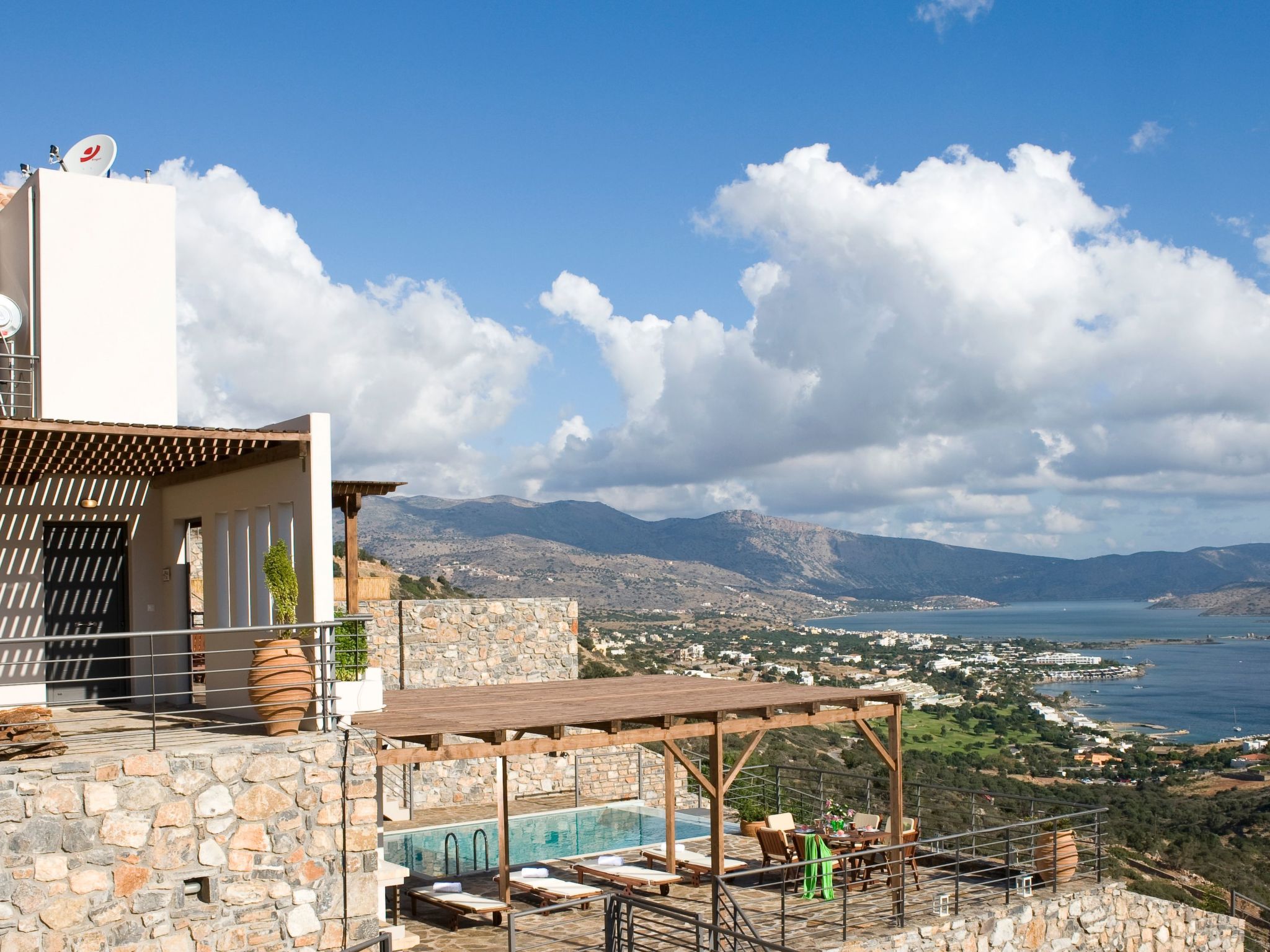 Mit Privatpool für 4 Personen  + 2 Kinder ca. 92 m&sup2; in Elounda, Kreta (Ost-Binnen