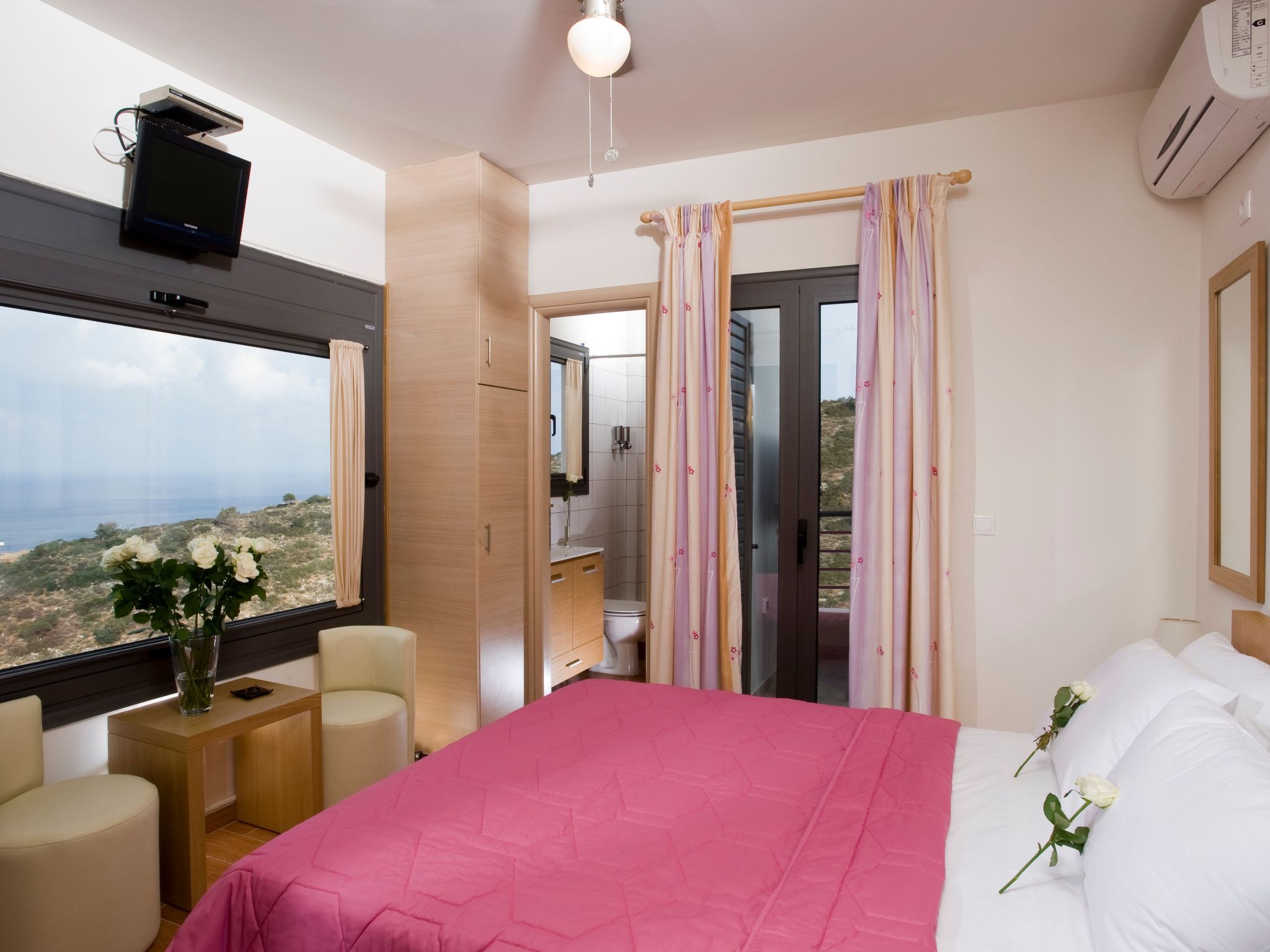 Mit Privatpool für 4 Personen  + 2 Kinder ca. 92 m&sup2; in Elounda, Kreta (Ost-Binnen