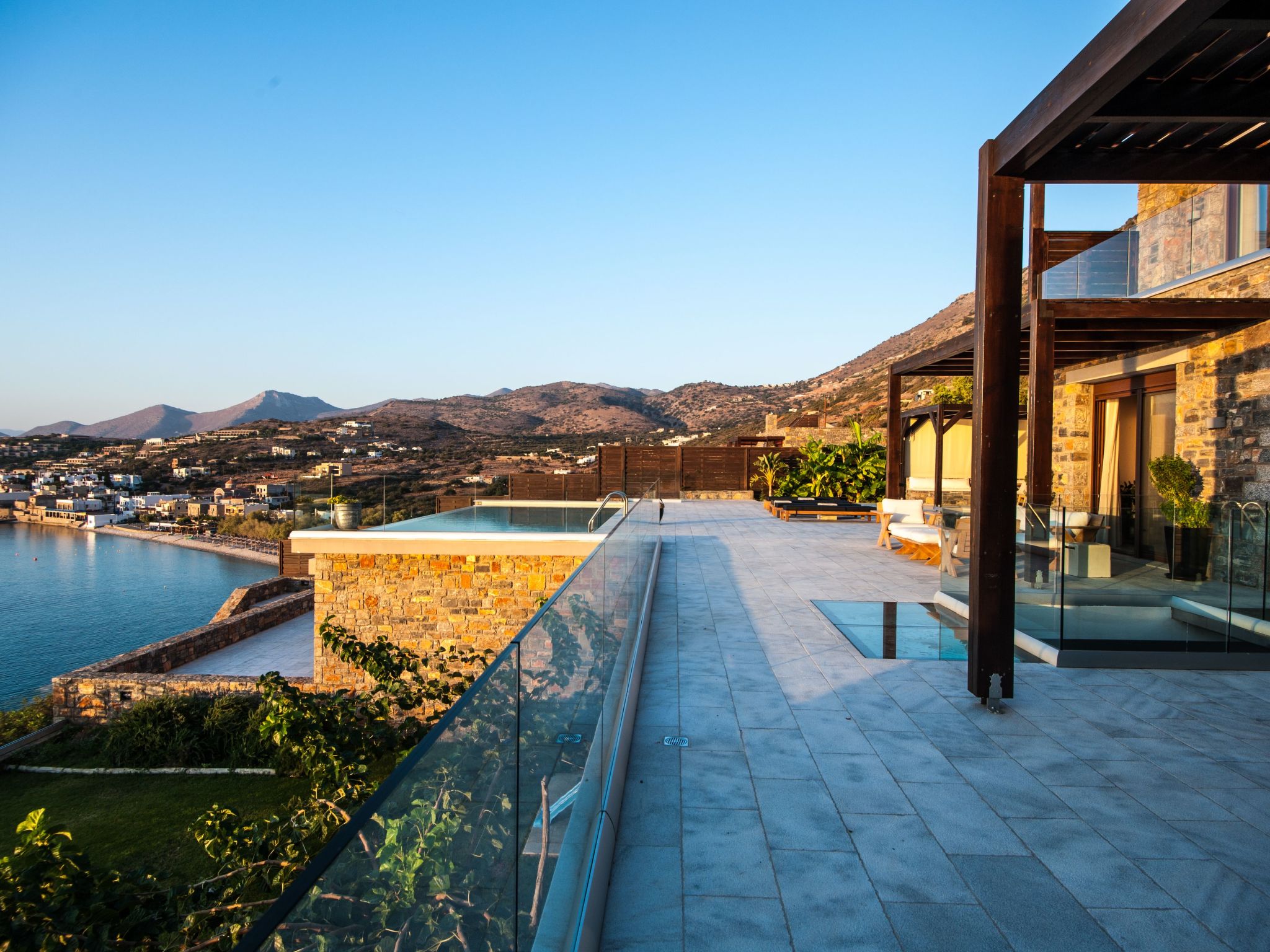 Villa Danae-Image-tags.info