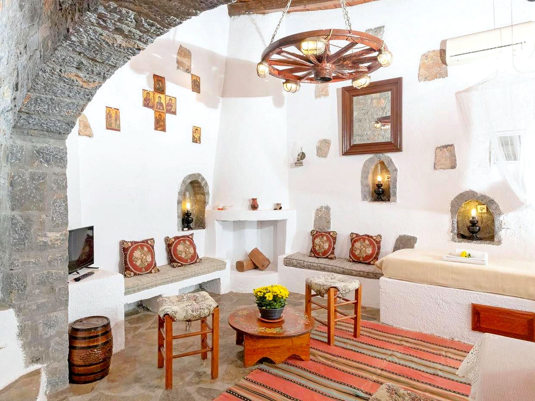 Authentisches kretisches Steinhaus Clio mit Aussicht-Binnen