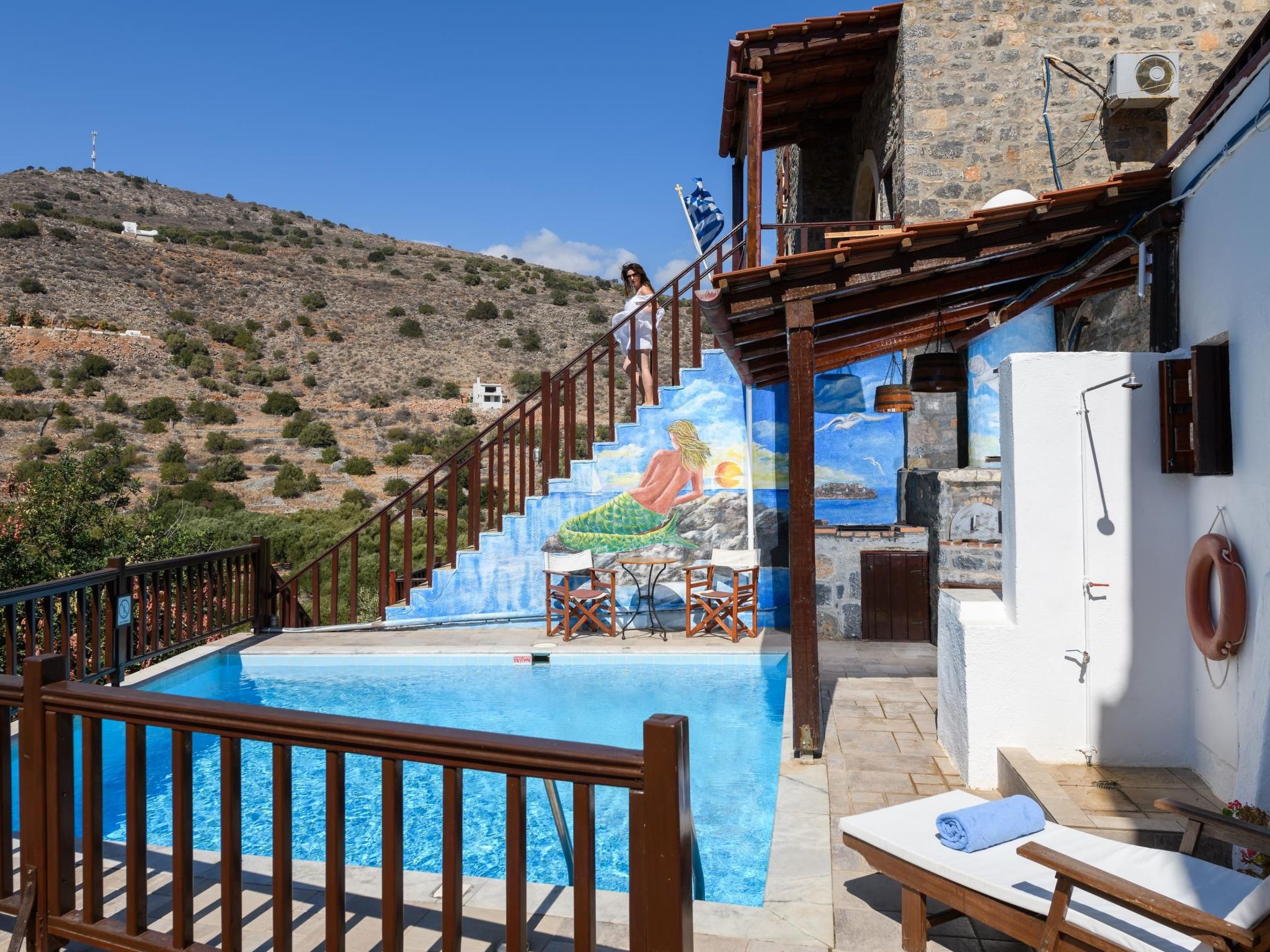 Kretisches Steinhaus mit Gemeinschaftspool-Binnen