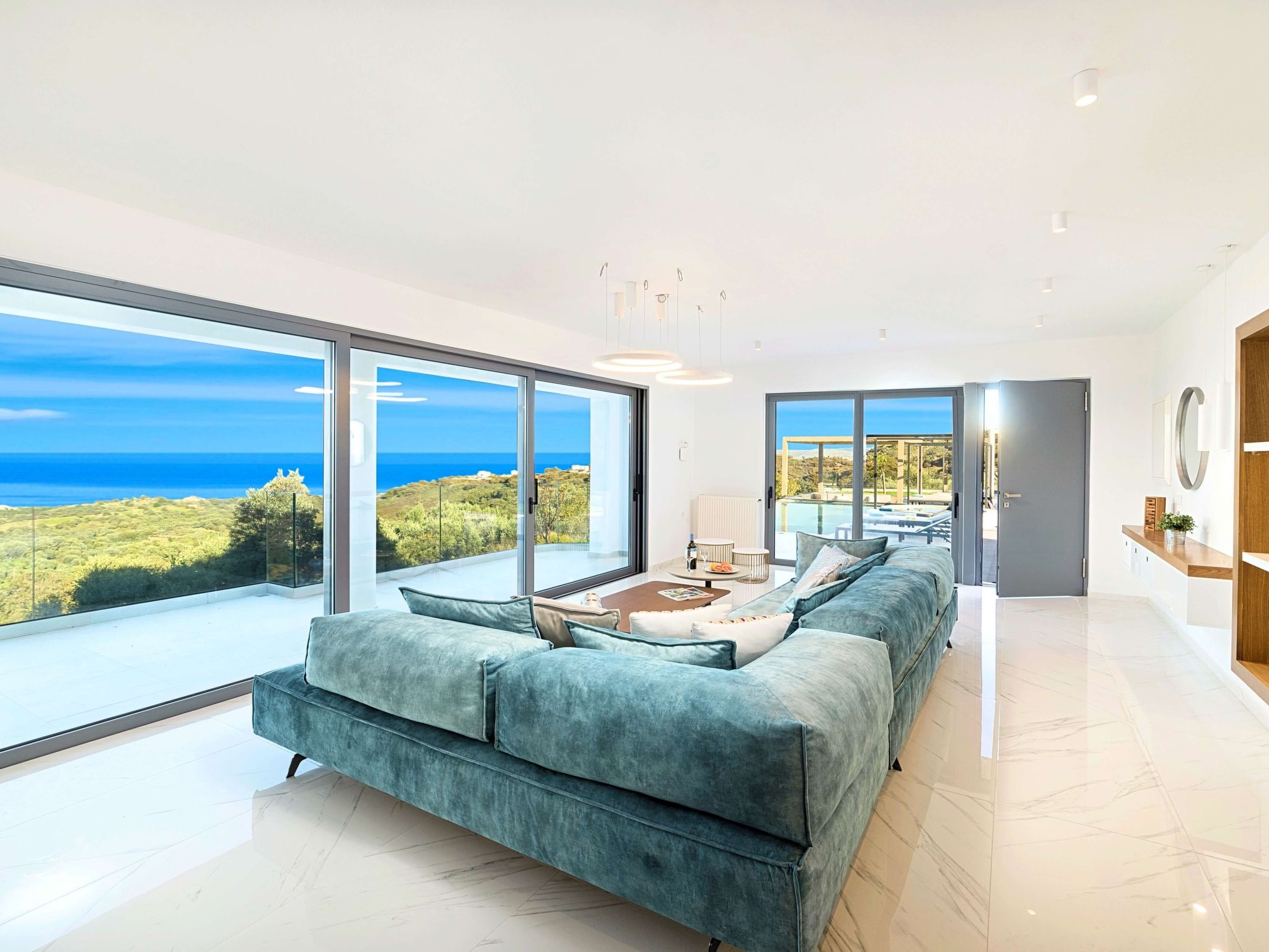 "Mistral Suite" mit Whirlpool-Image-tags.info