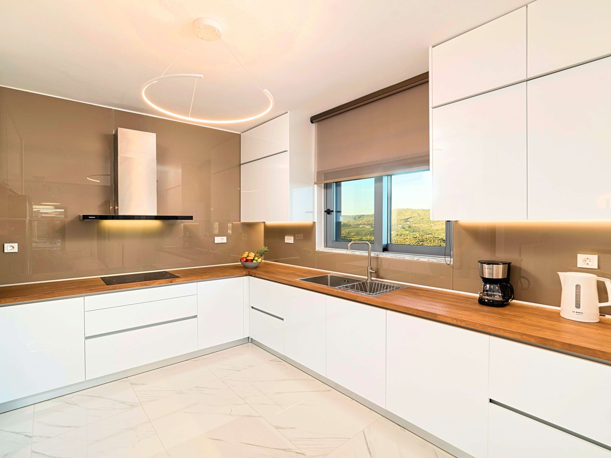 "Mistral Suite" mit Whirlpool-Image-tags.info