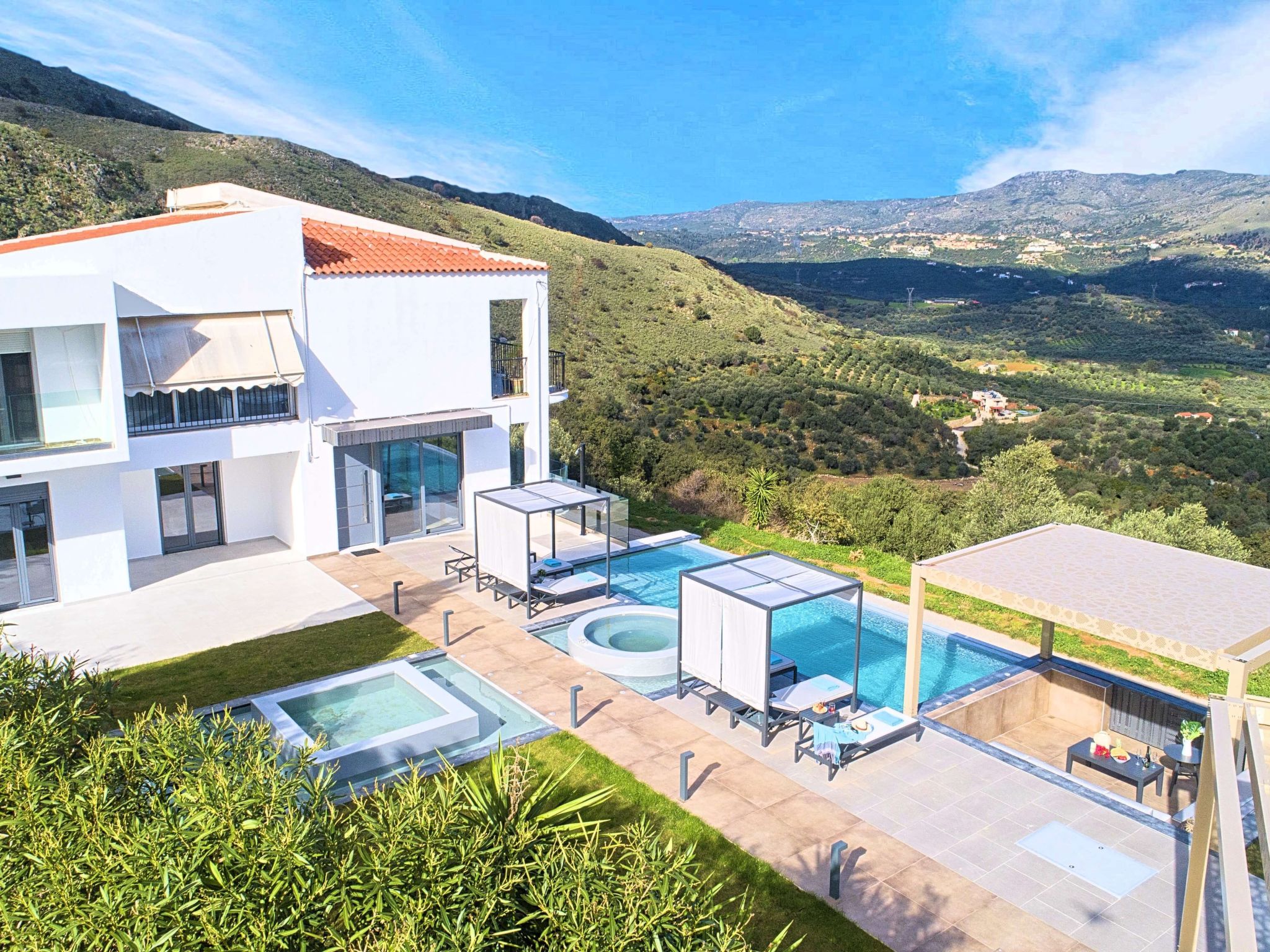 "Mistral Suite" mit Whirlpool-Image-tags.info