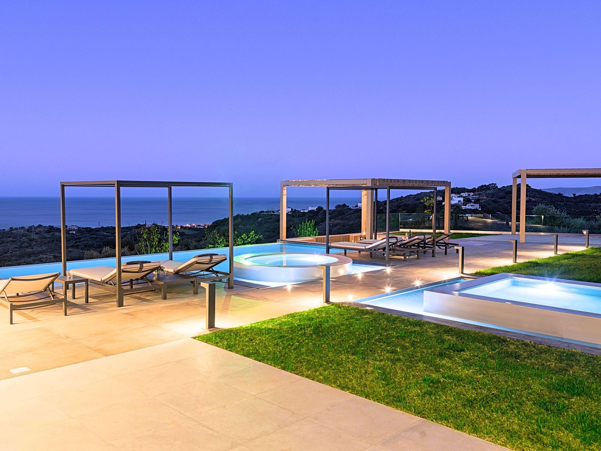 "Mistral Suite" mit Whirlpool-Image-tags.info