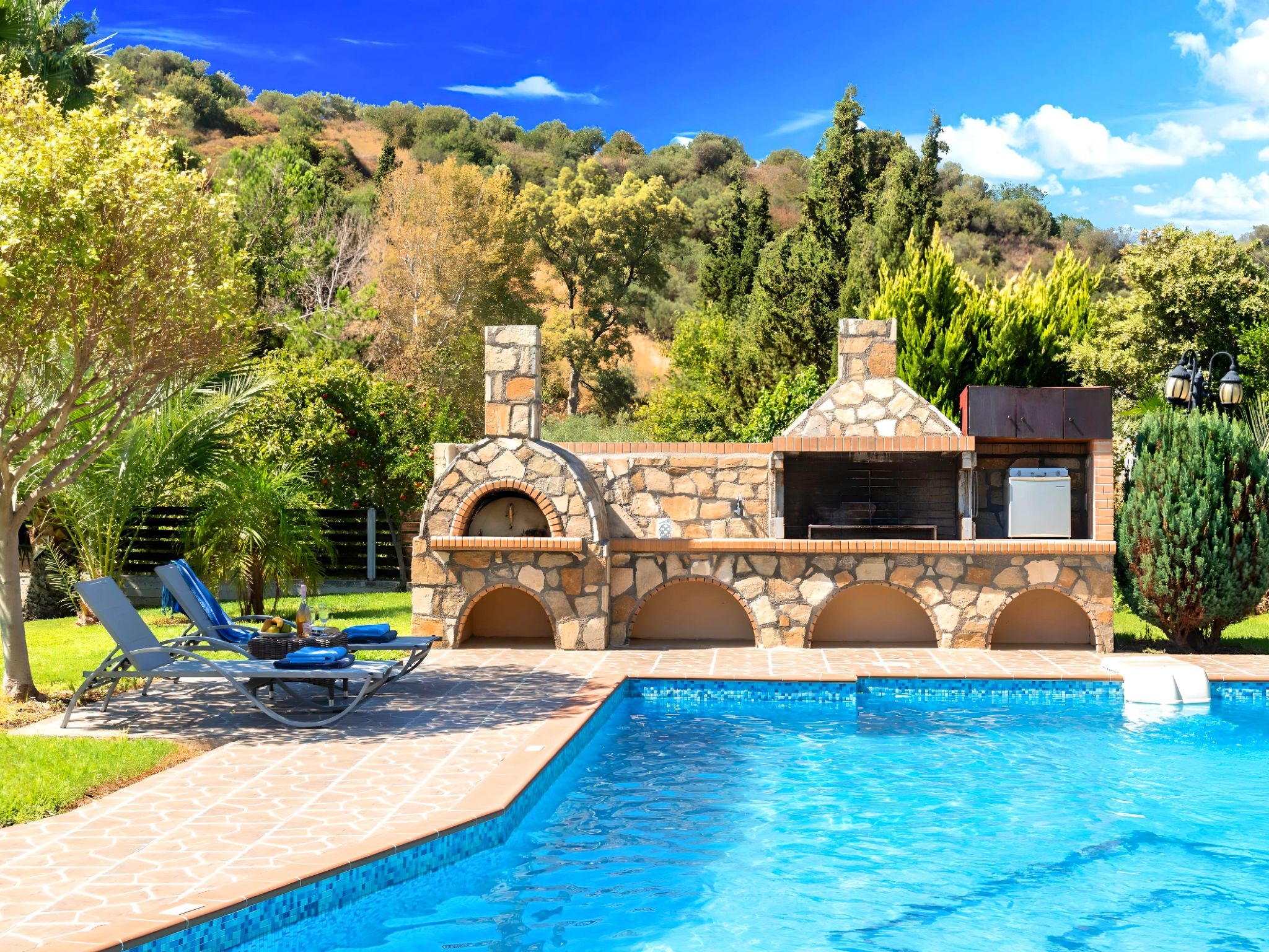 Mirsini Villa Privater Pool Jacuzzi-Binnen