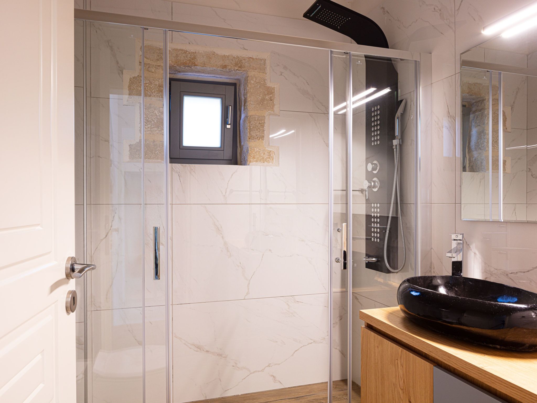 Artemis Apollonas Villa - Luxuriöse Flucht mit Pool-Binnen