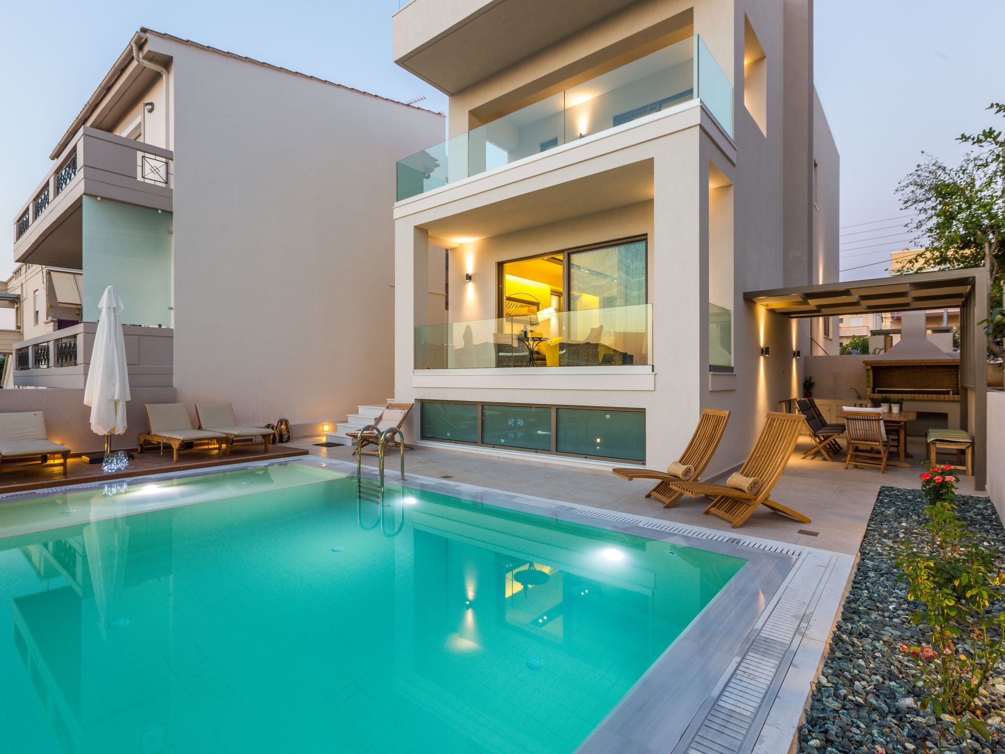 Villa Amelia I Kostenloser 8-Sitzer Mini-Van und Pool-Binnen