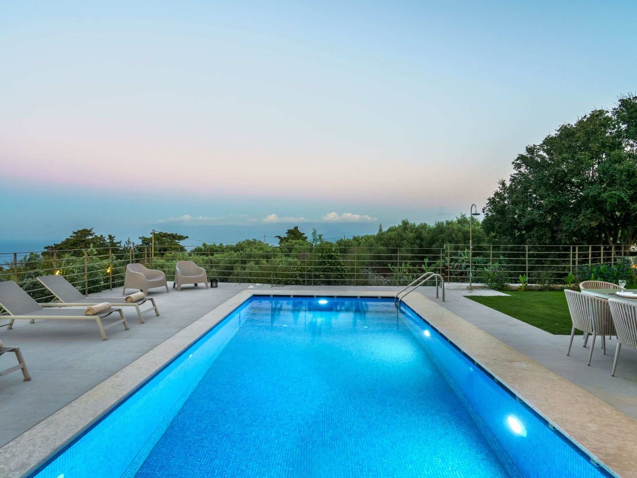 Villa Alya I "Beheizter" Pool, Luxus und Meerblick-Binnen