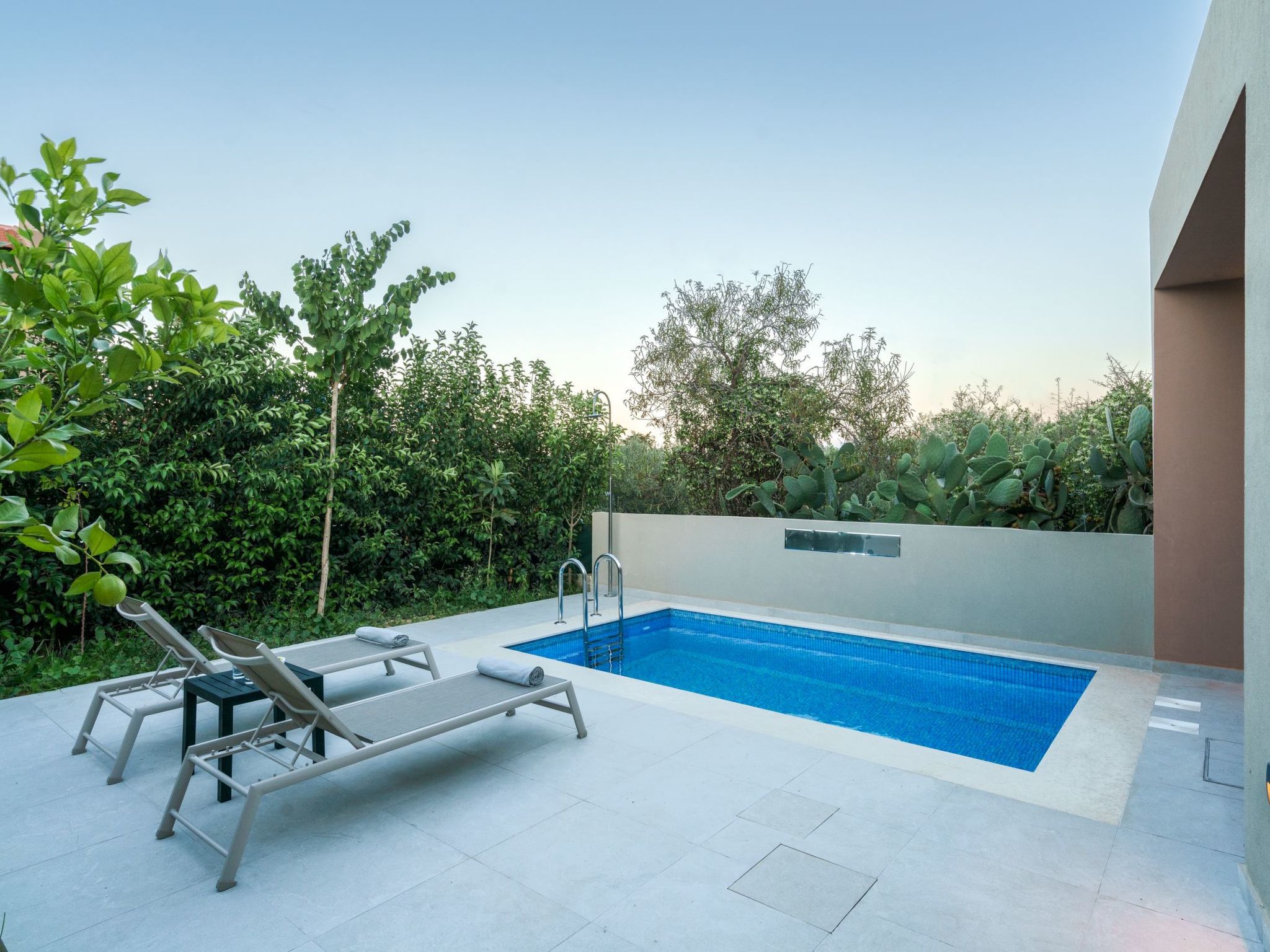 Villa Anthos - Luxuriöse 1-BDR Villa, ''Beheizter'' Pool-Binnen