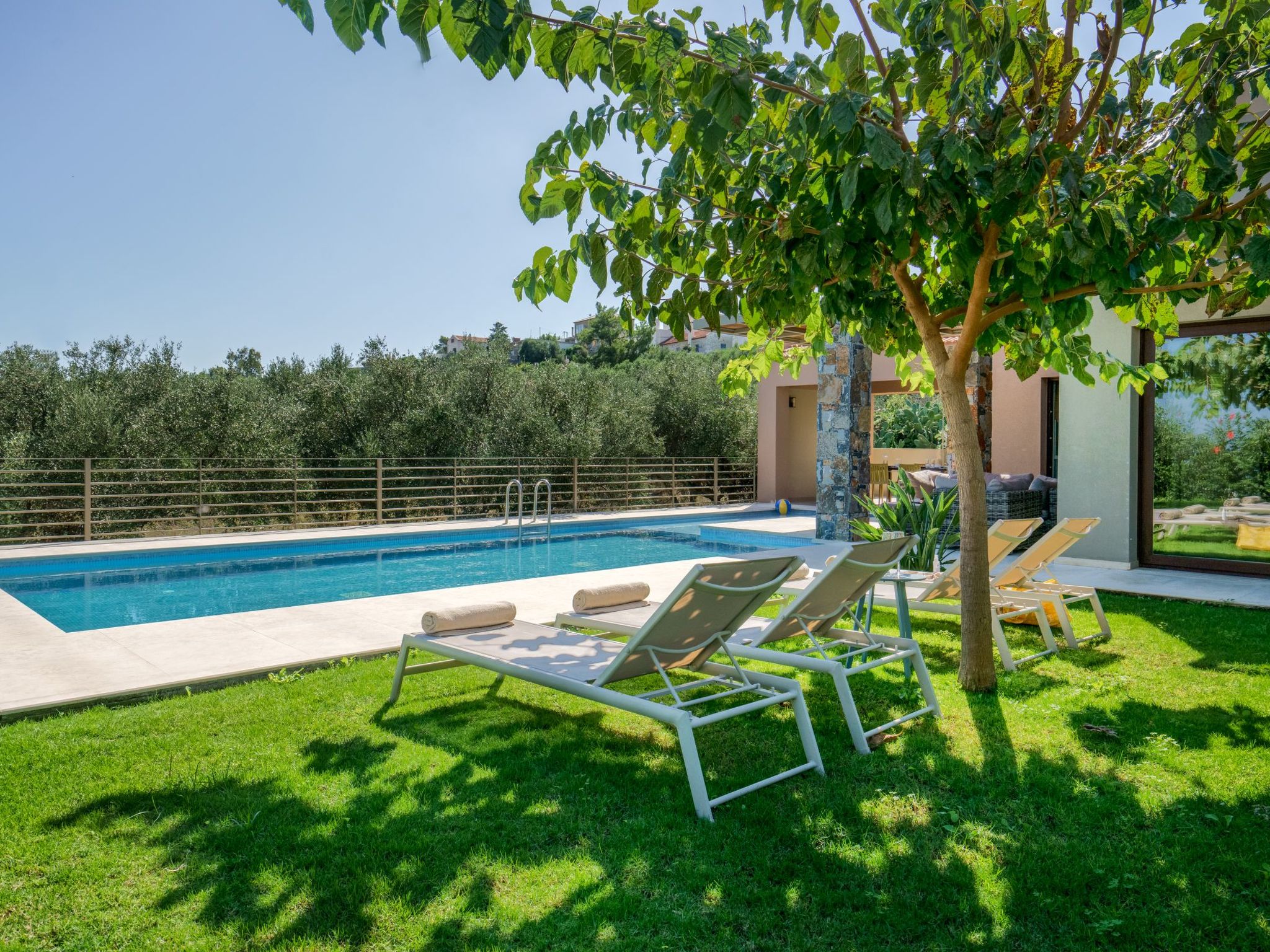 Villa Fos - Privater Pool, Eleganz und Meerblick-Binnen