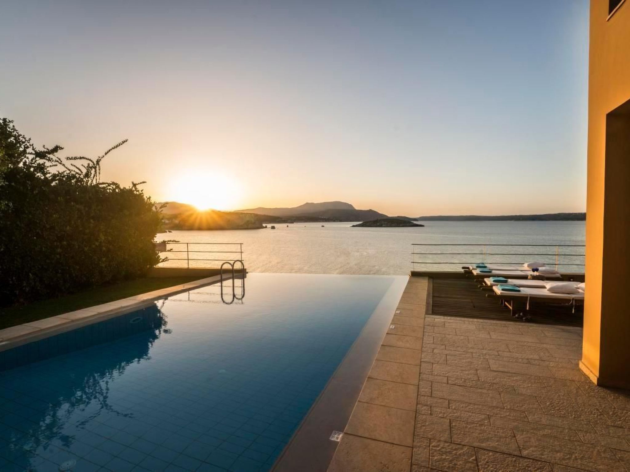 Anemos Villa Ferienhaus Aussicht Gemütlicher beheizter Pool