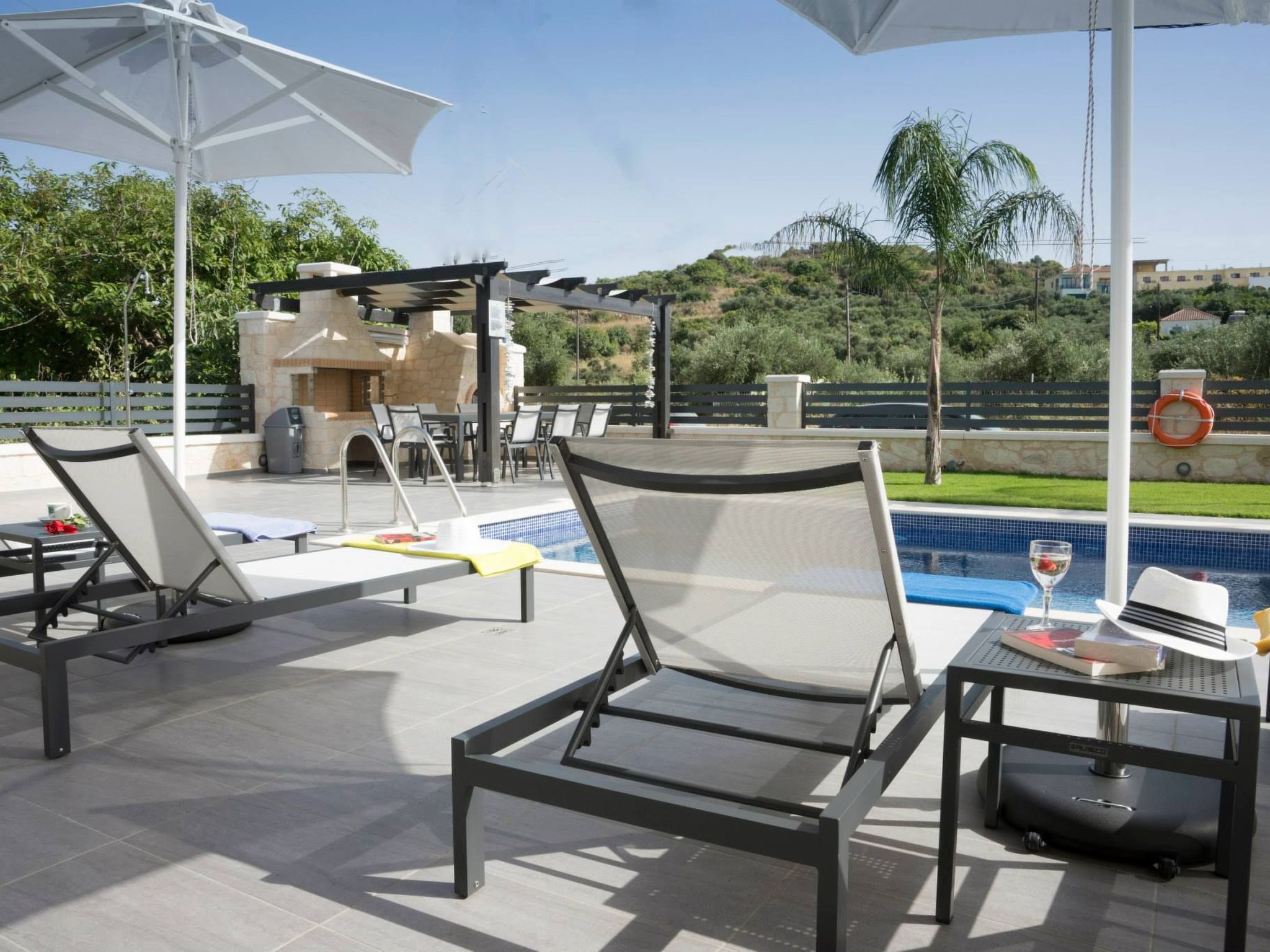 Villa am Strand mit Pool, Sauna und Barbecue