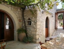 in Douliana mit Großem Balkon