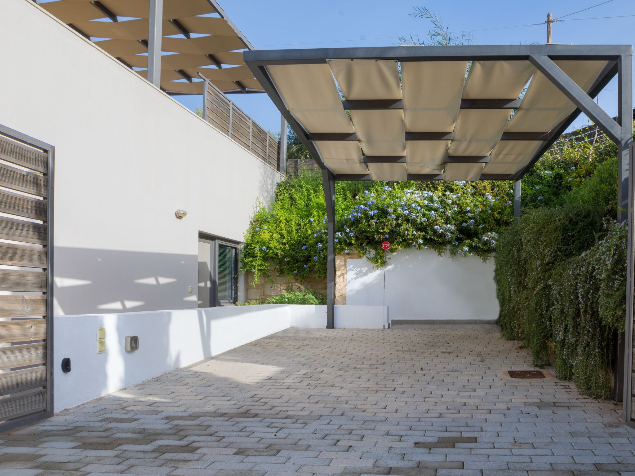 Gut ausgestattete Villa mit Pool und privatem Garten-Binnen