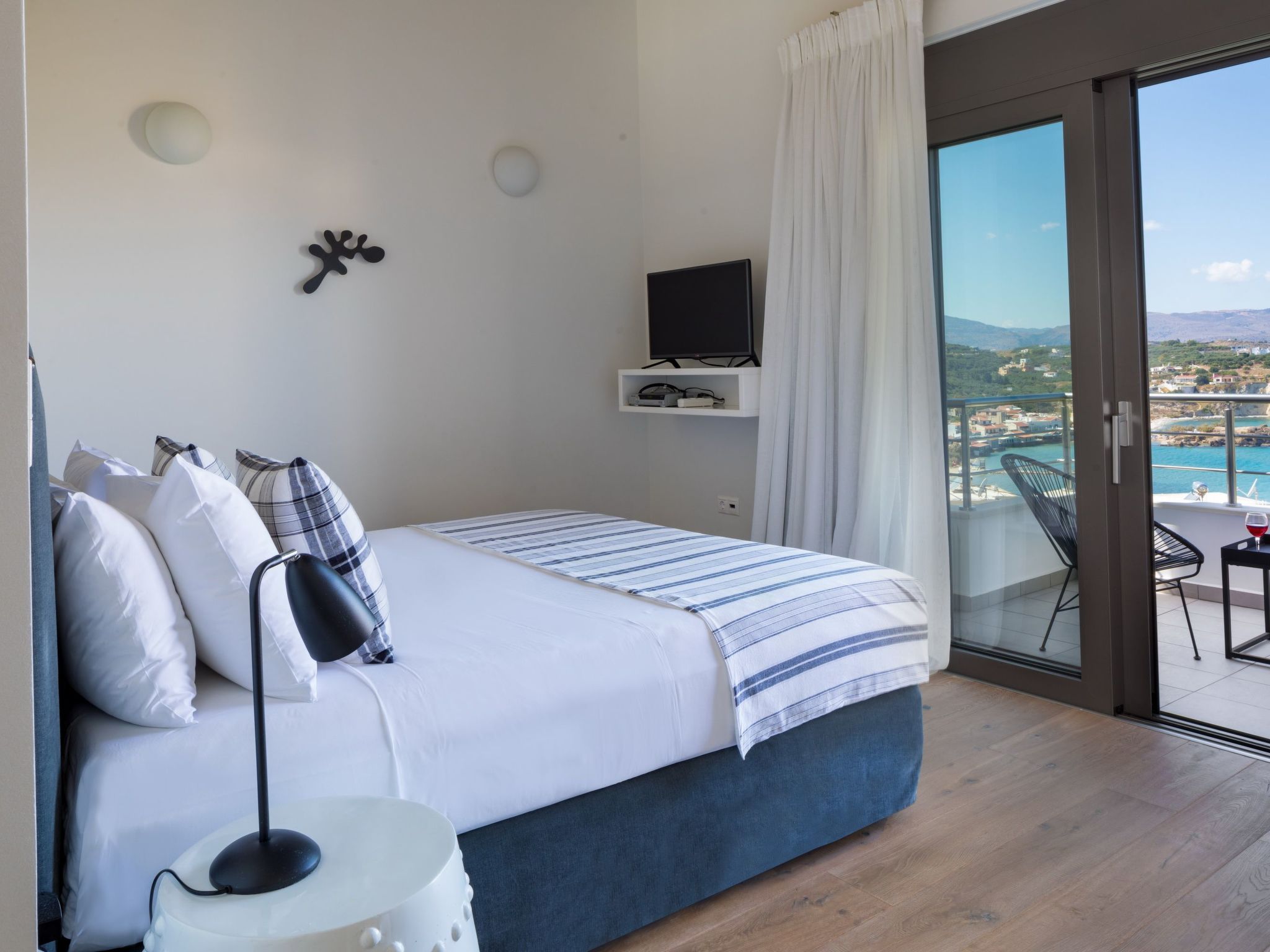 Luxusvilla in Almyrida mit wunderschönem Blick-Binnen