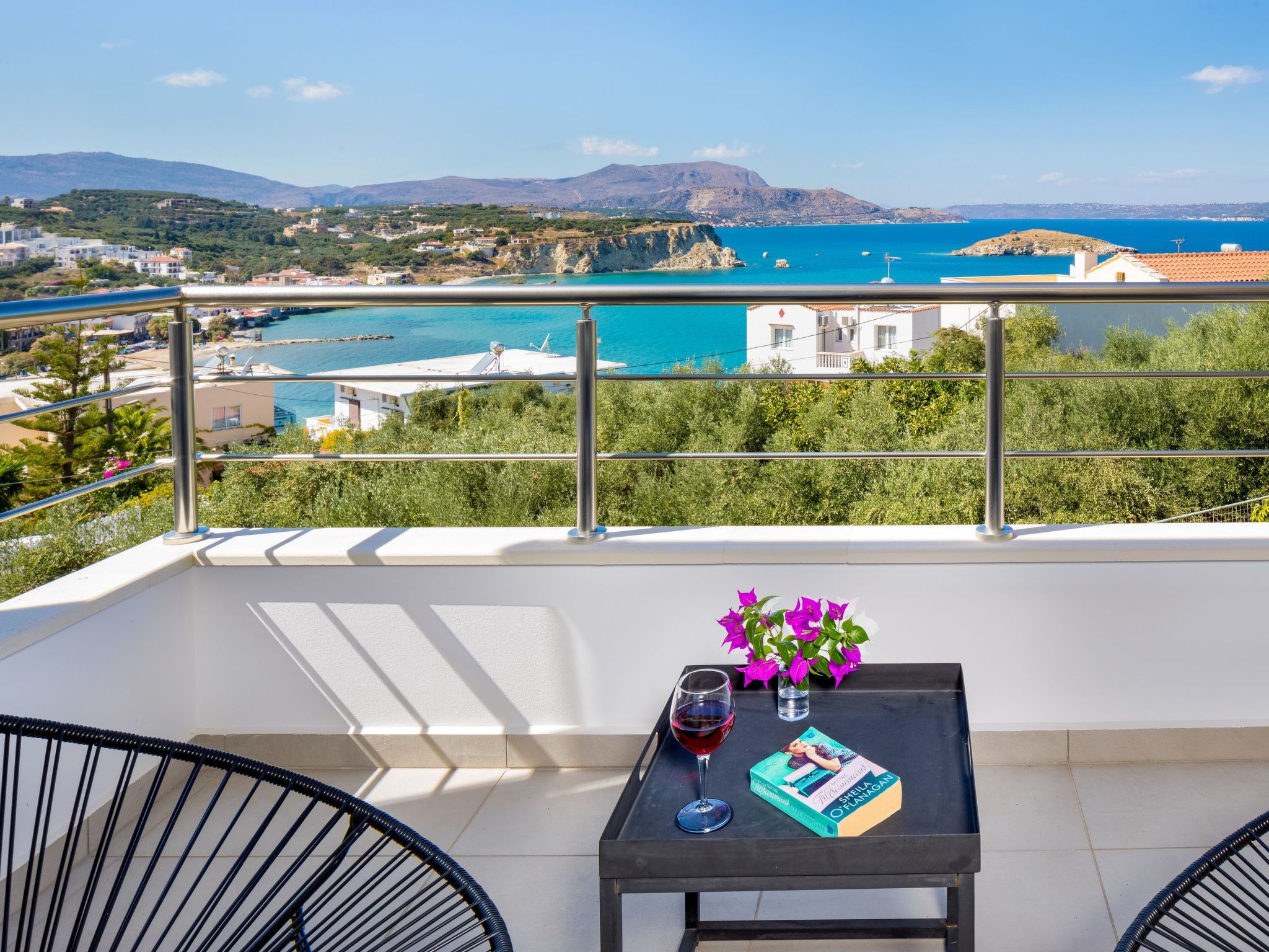 Luxusvilla in Almyrida mit wunderschönem Blick-Binnen