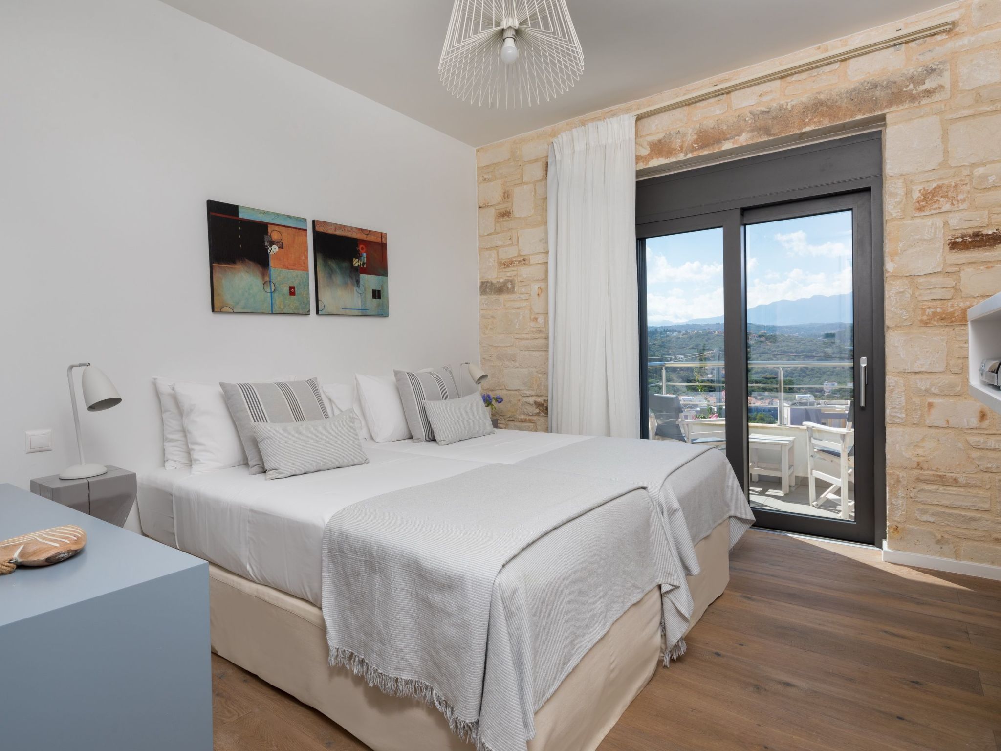 Luxusvilla in Almyrida mit wunderschönem Blick-Binnen