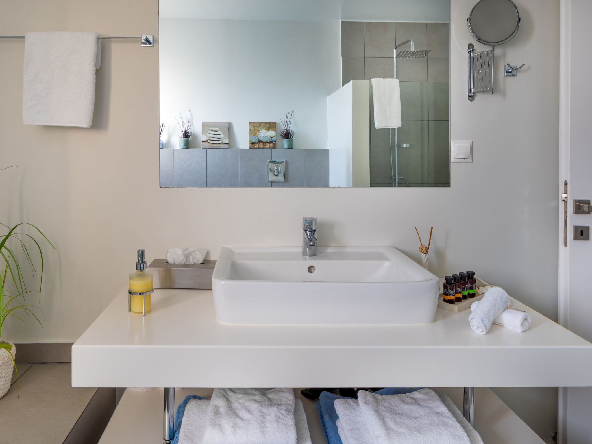 Luxusvilla in Almyrida mit wunderschönem Blick-Binnen