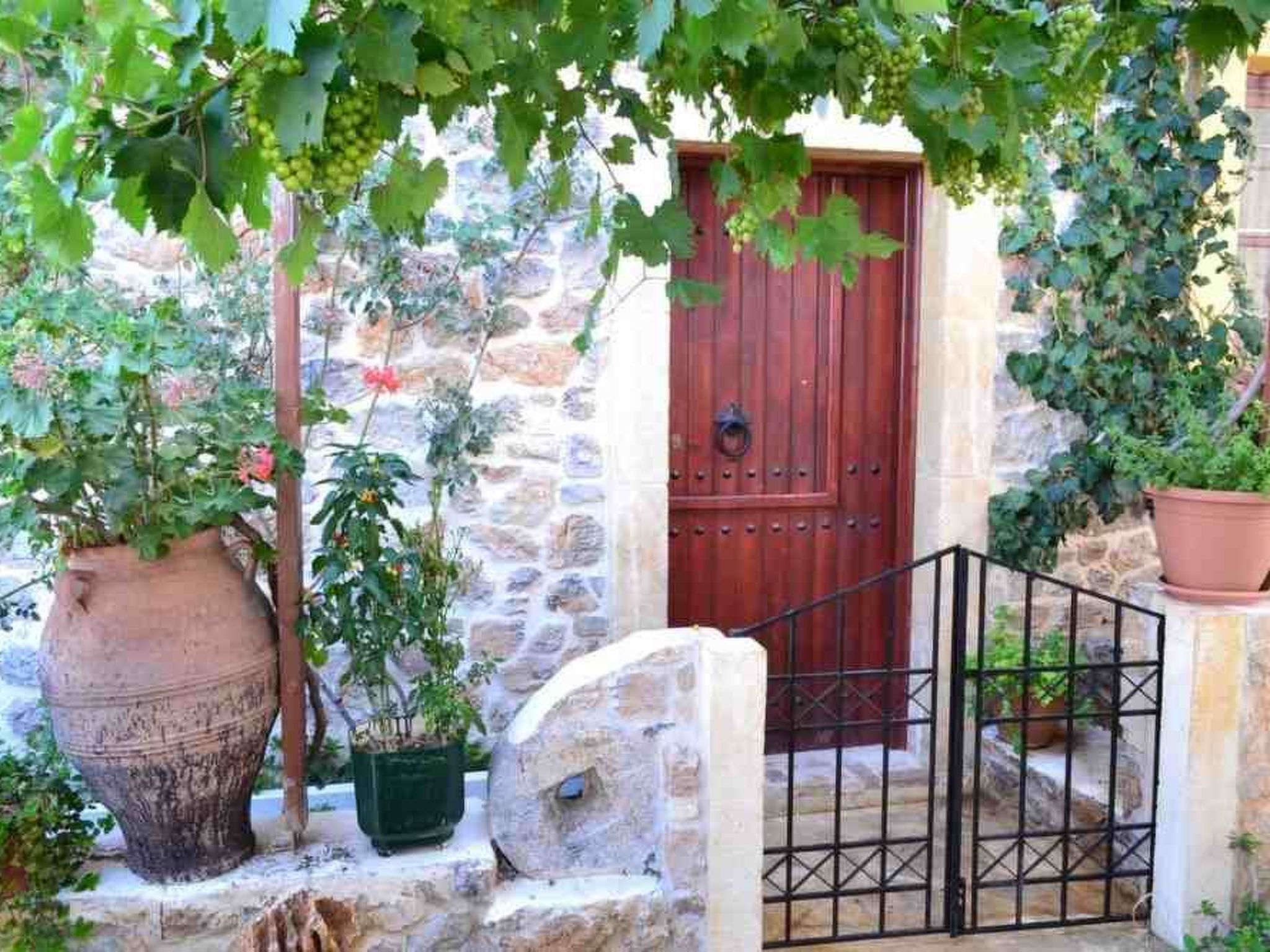 In Pefki mit Terrasse und Grill