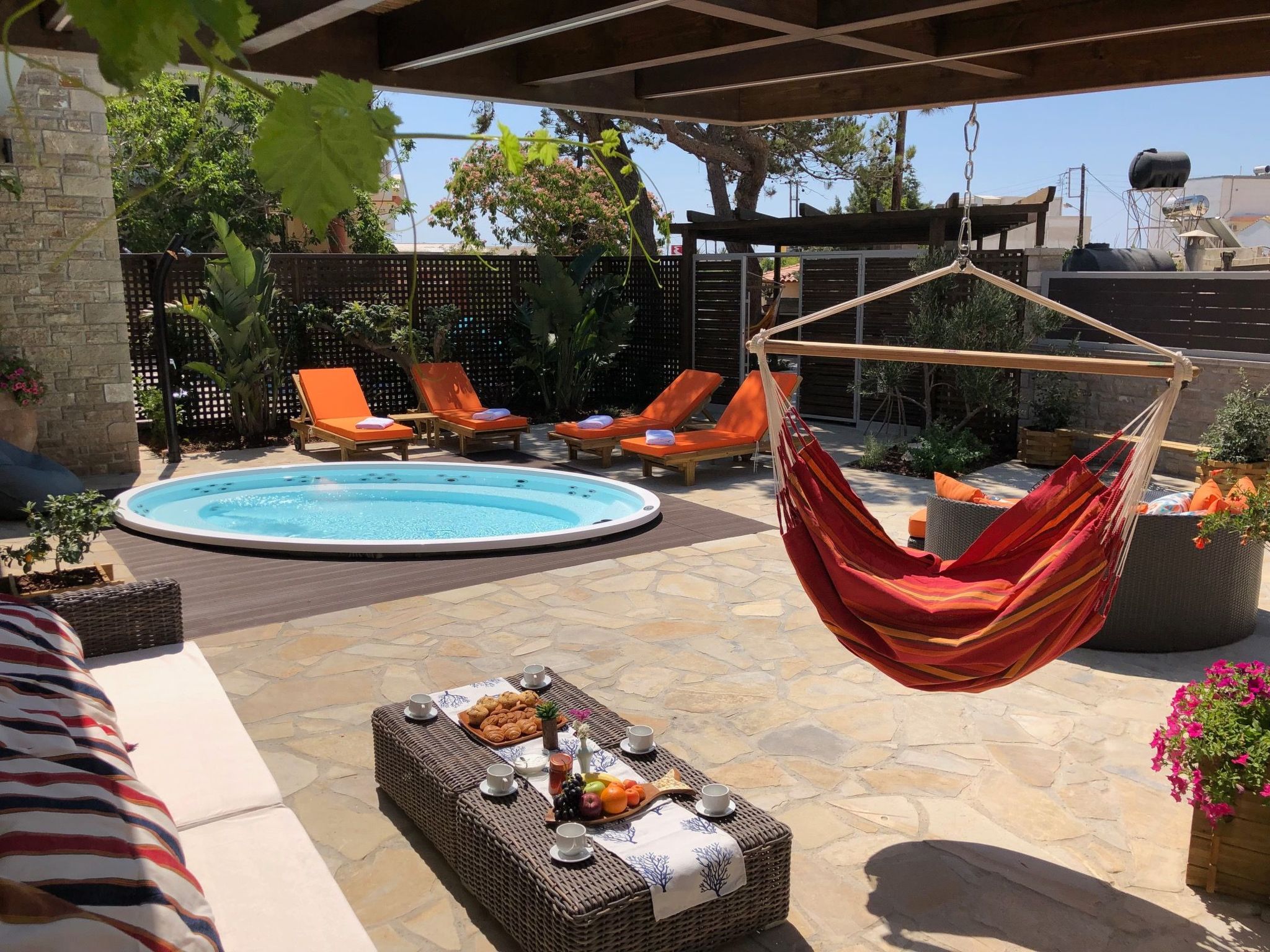 Lemonia für 6 Personen und 3 Kinder-Binnen